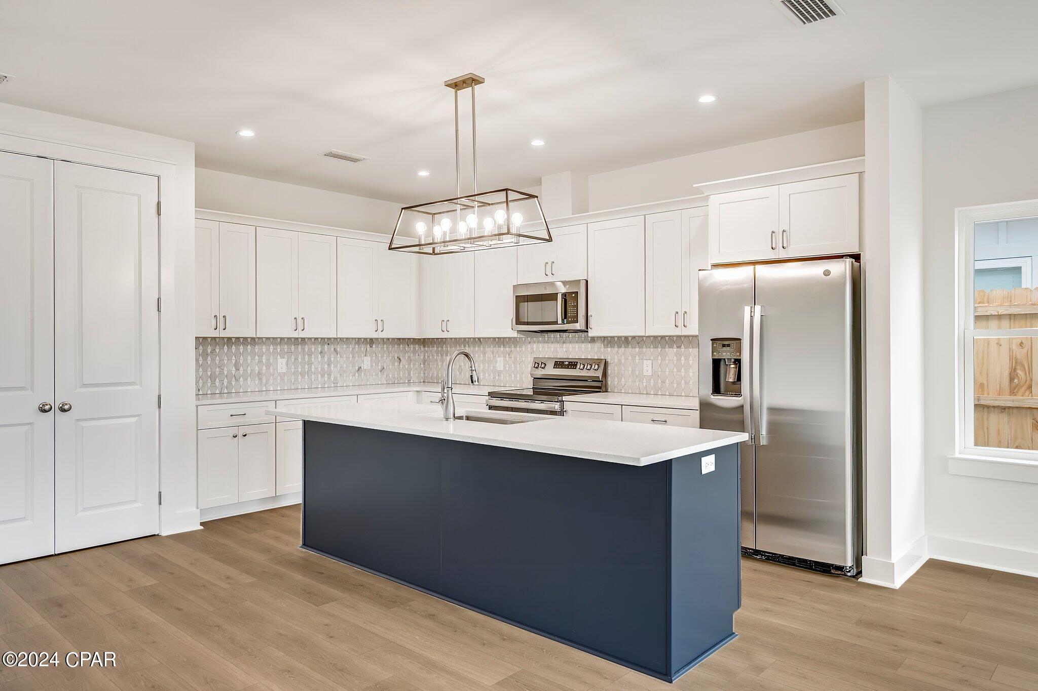1306 W 30th Street