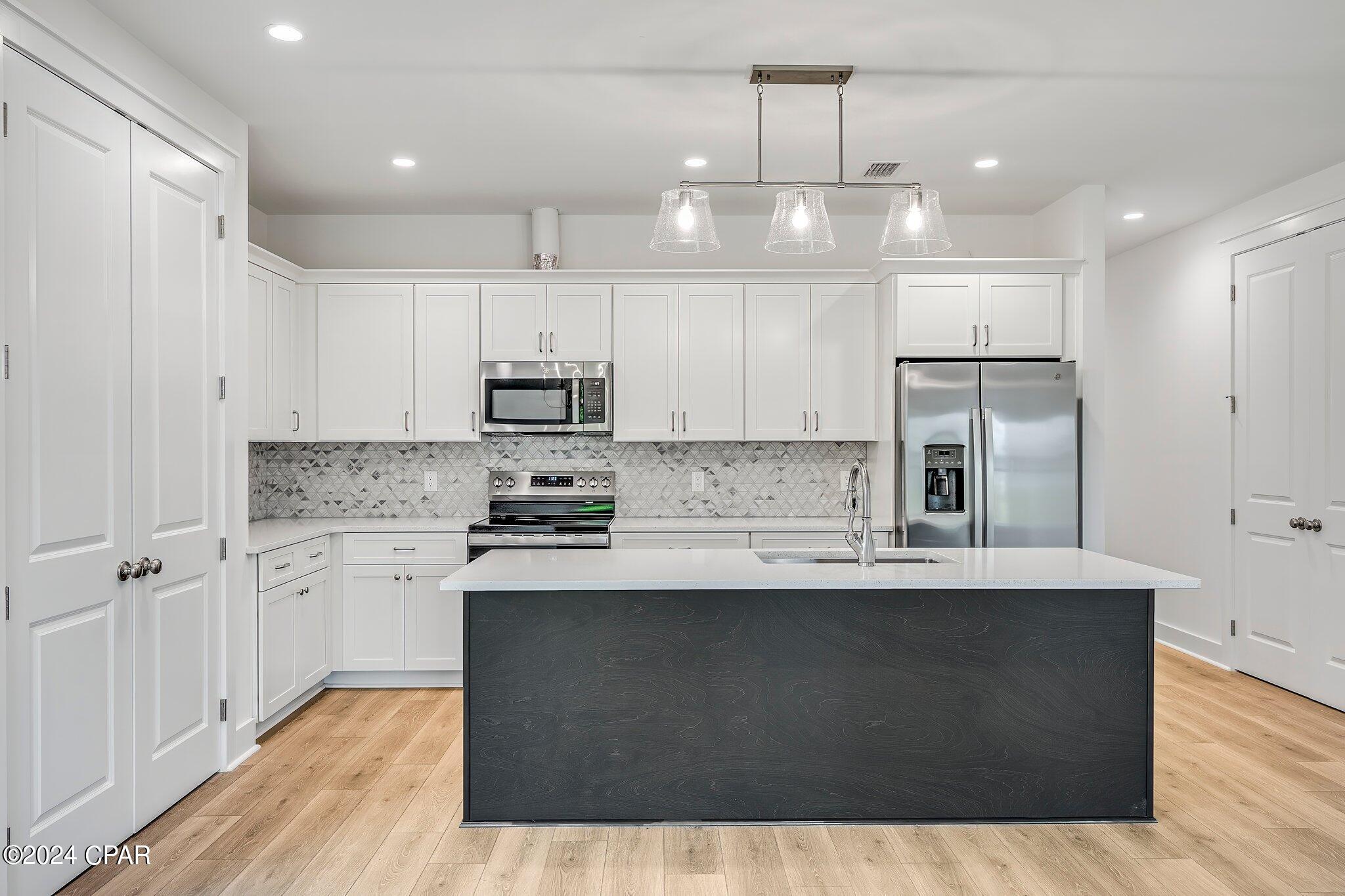 1304 W 30th Street