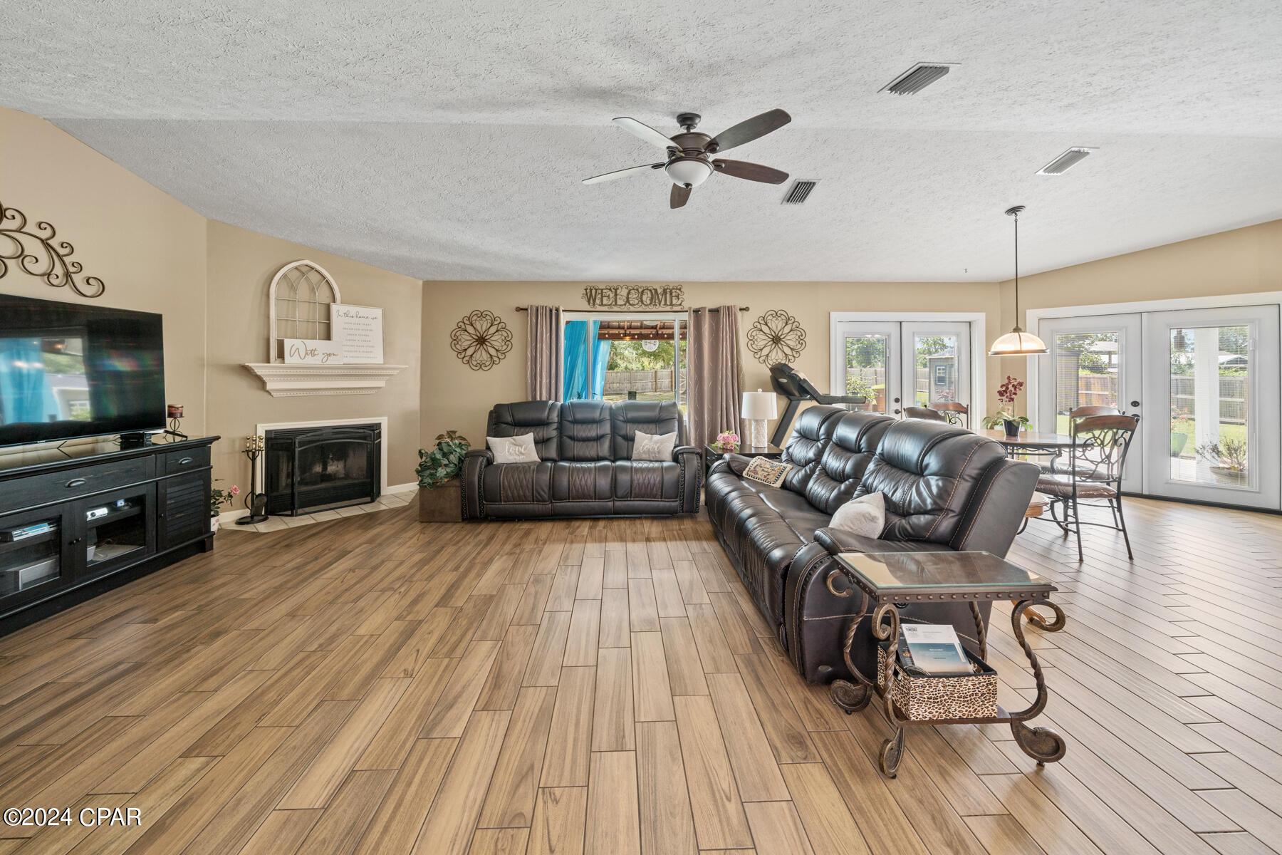 9162 Sunshine Drive