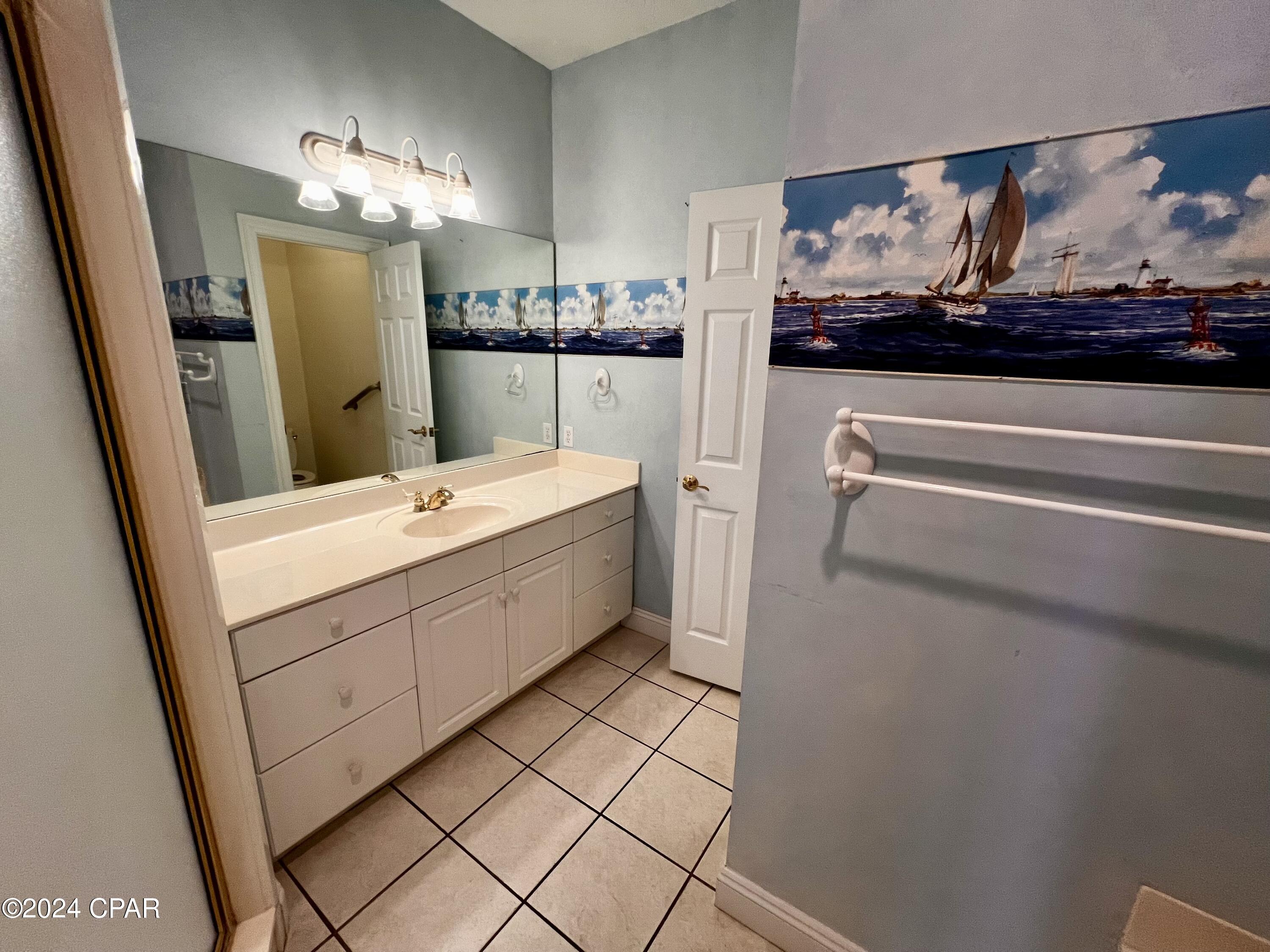 1600 Marina Bay Drive 807