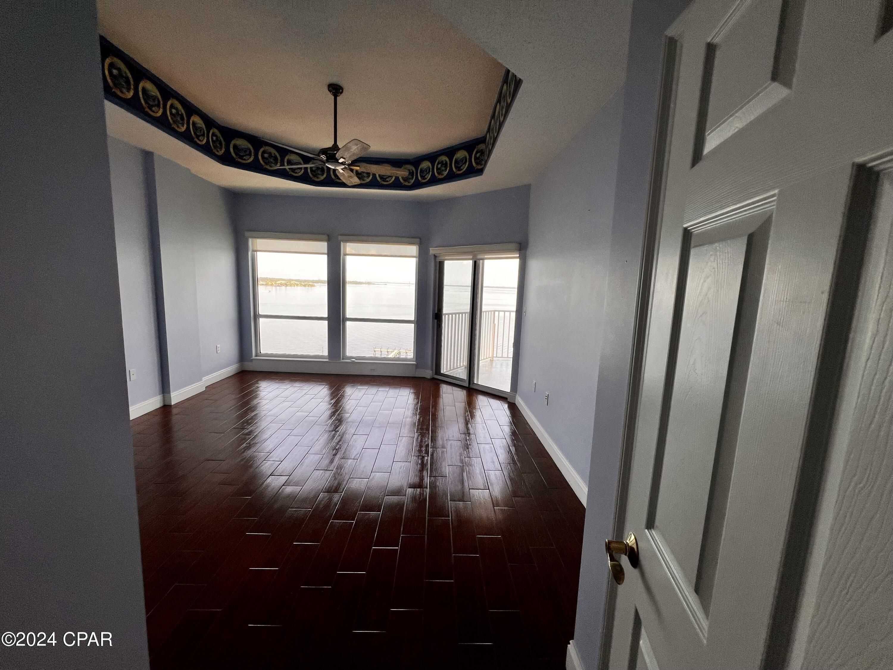 1600 Marina Bay Drive 807