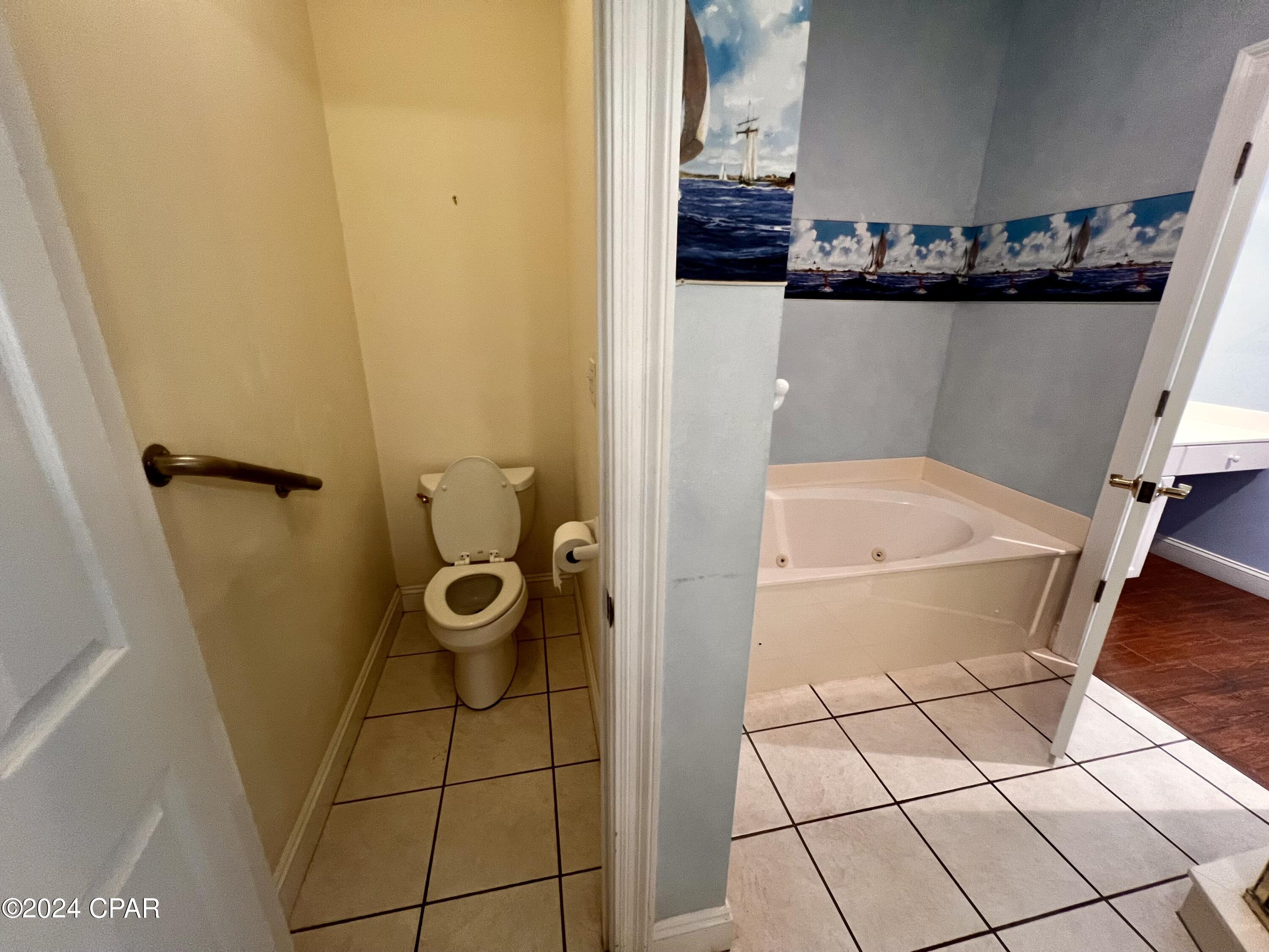 1600 Marina Bay Drive 807