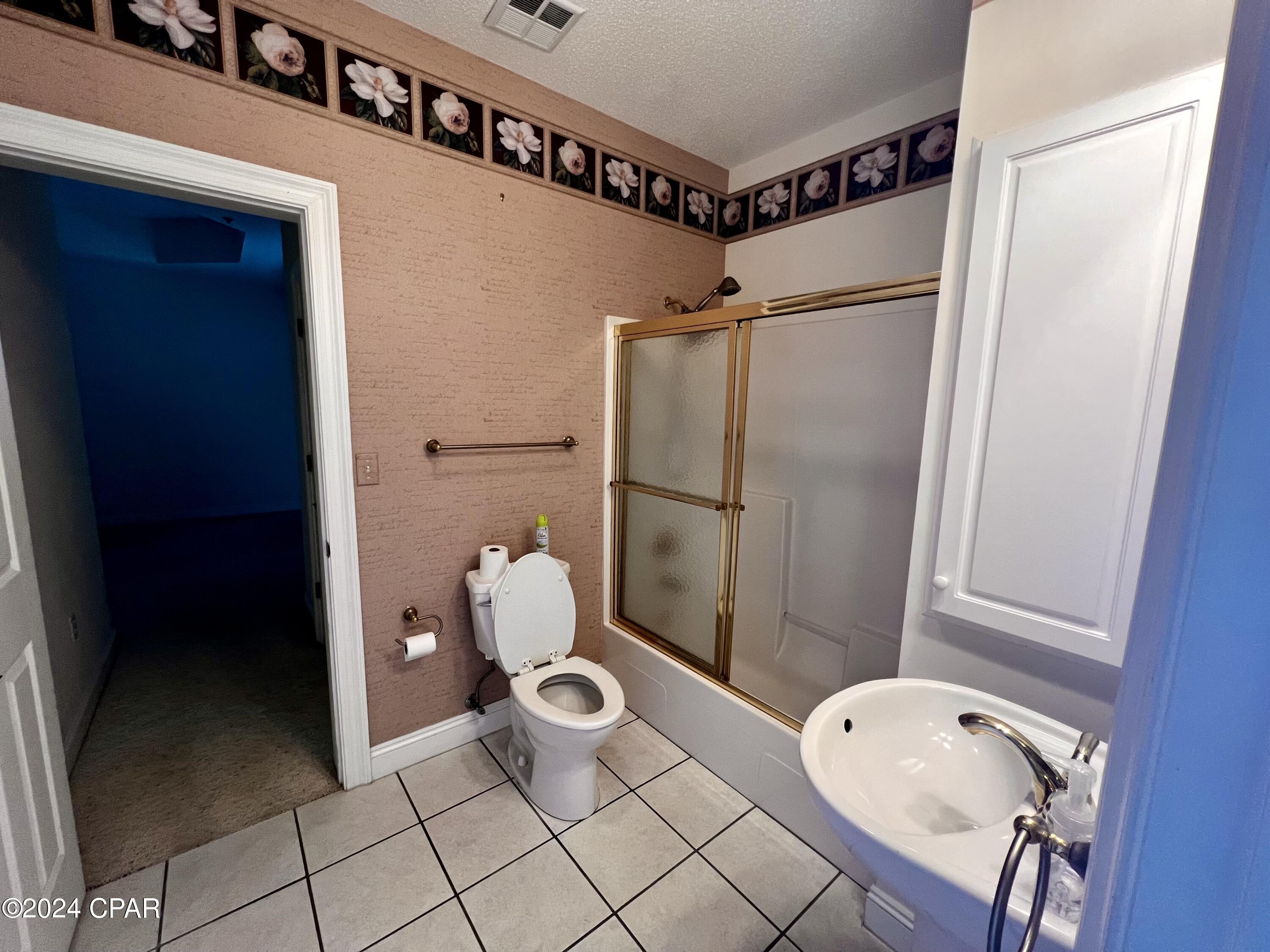 1600 Marina Bay Drive 807