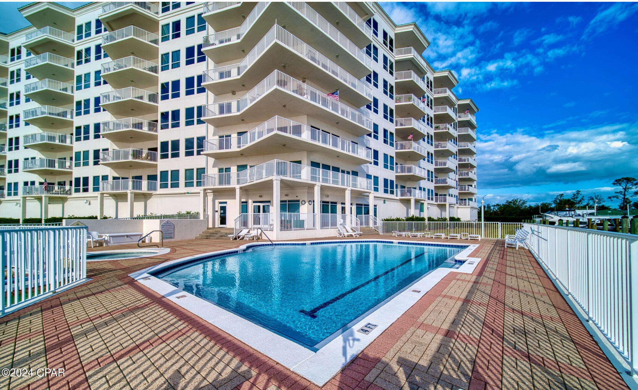 1600 Marina Bay Drive 807