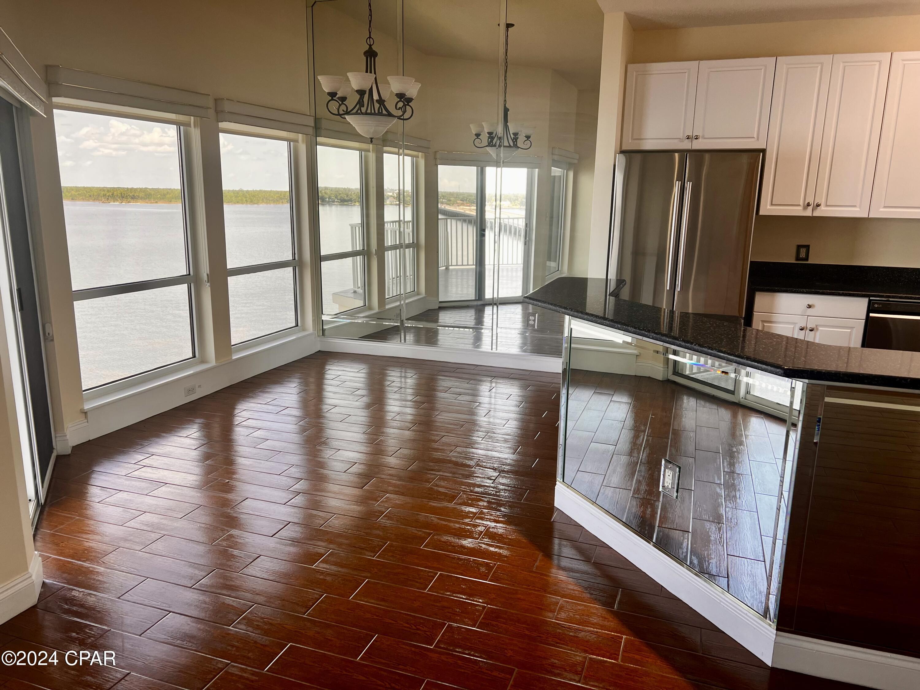 1600 Marina Bay Drive 807