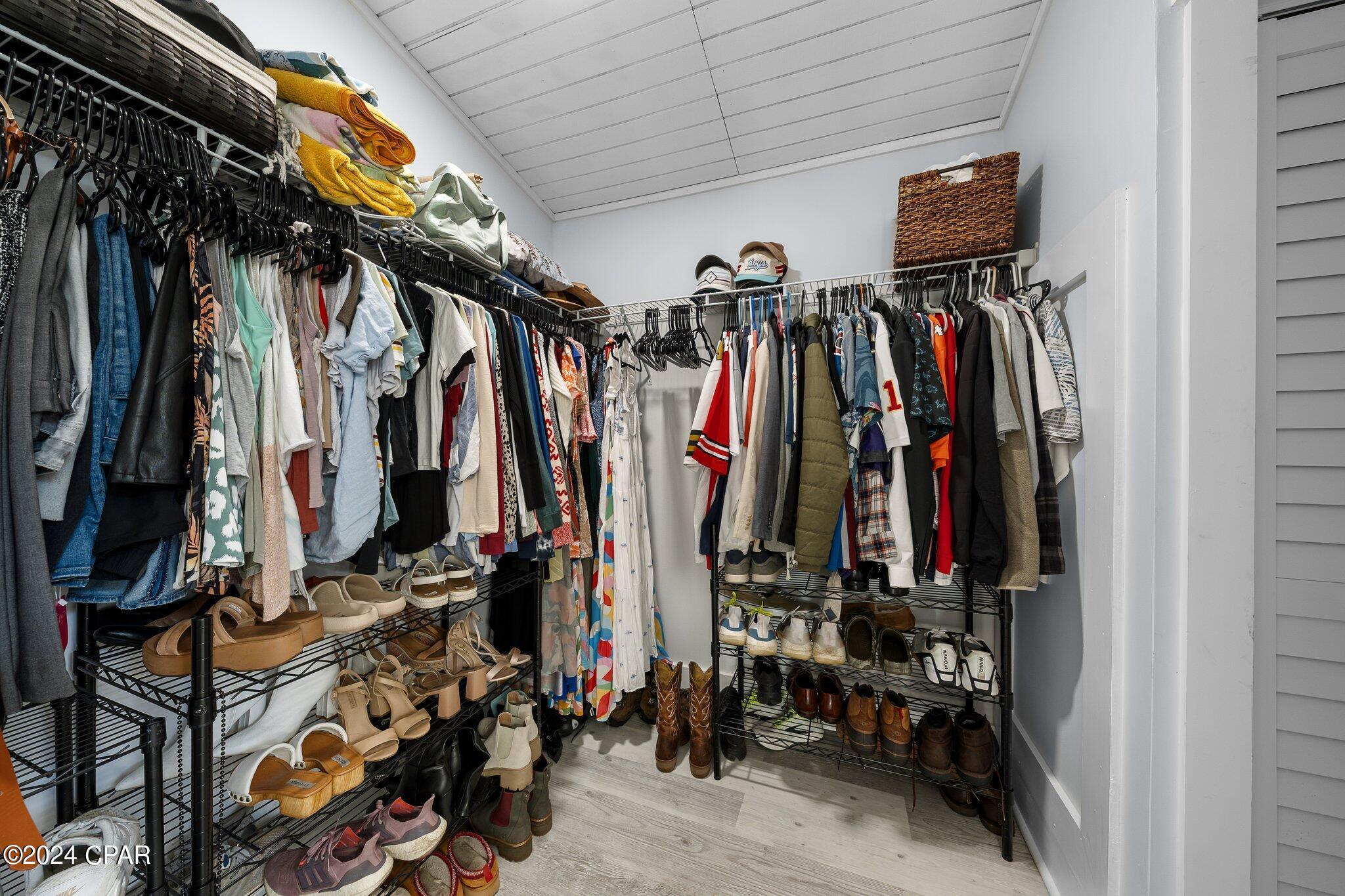 415 S Macarthur Avenue