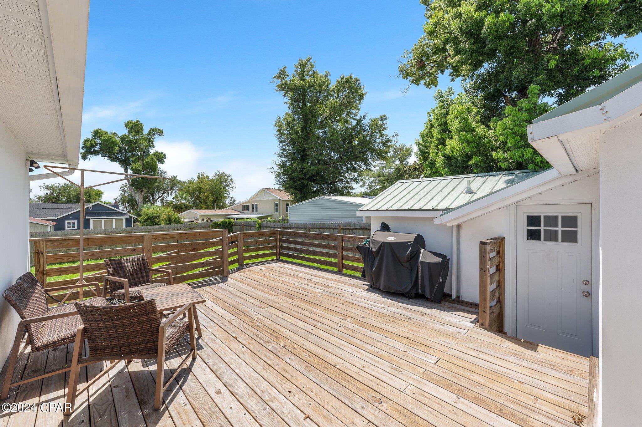 415 S Macarthur Avenue