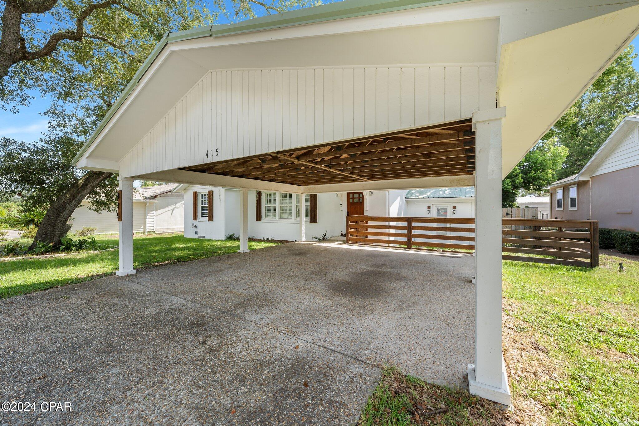 415 S Macarthur Avenue