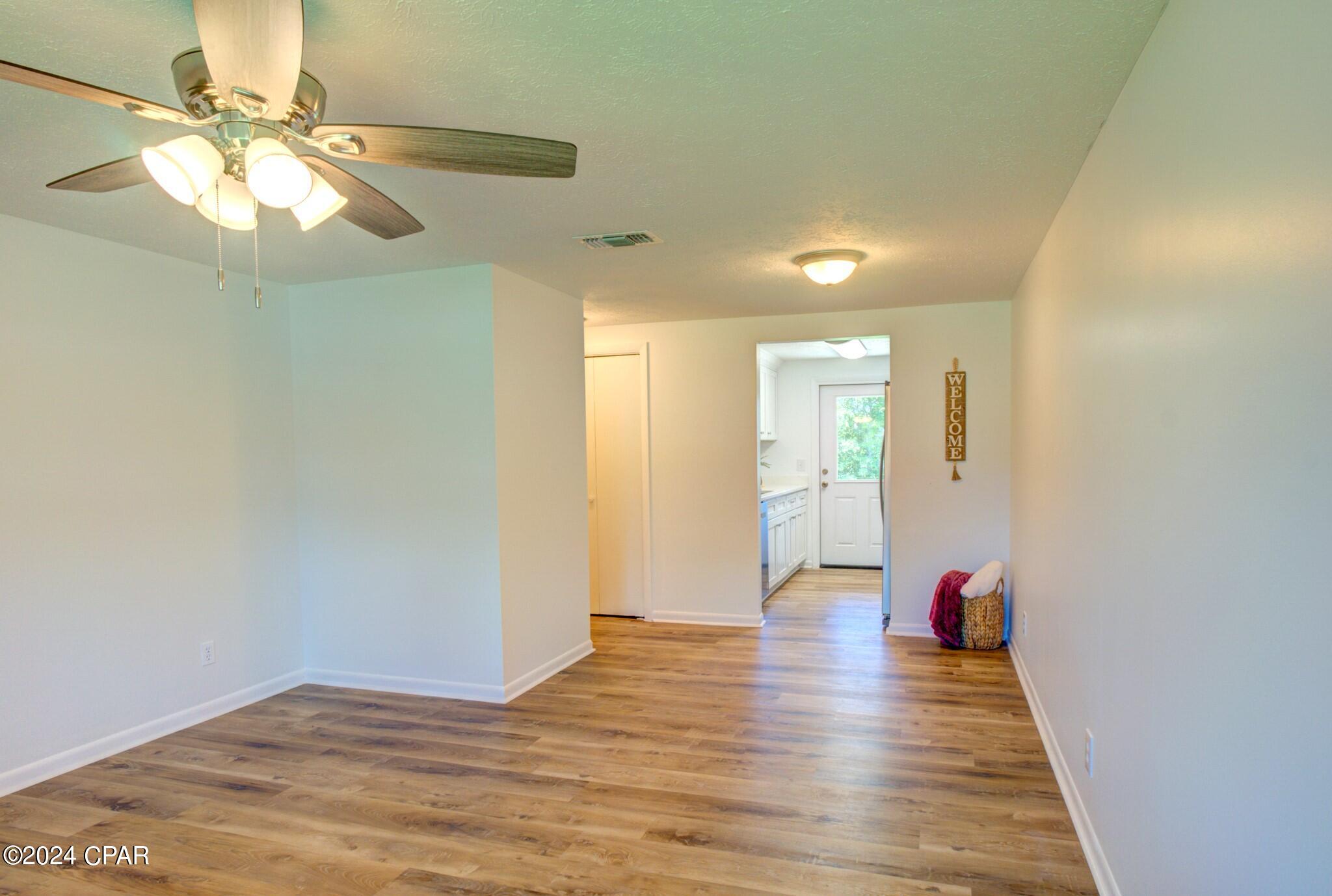 1025 Bradford Circle