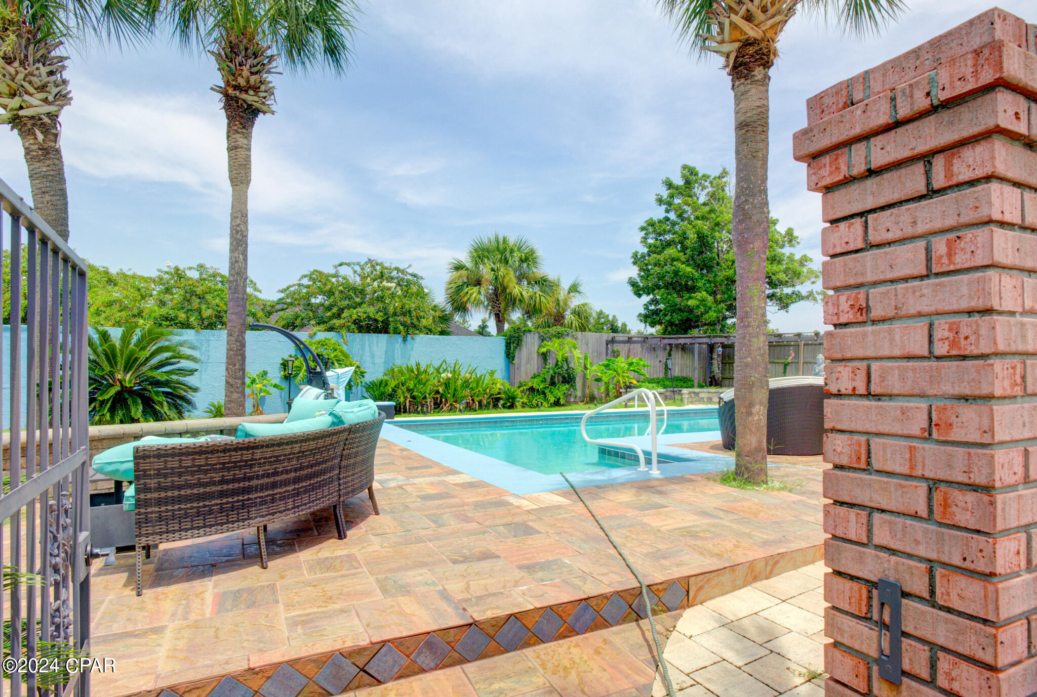 503 Parkwood Drive