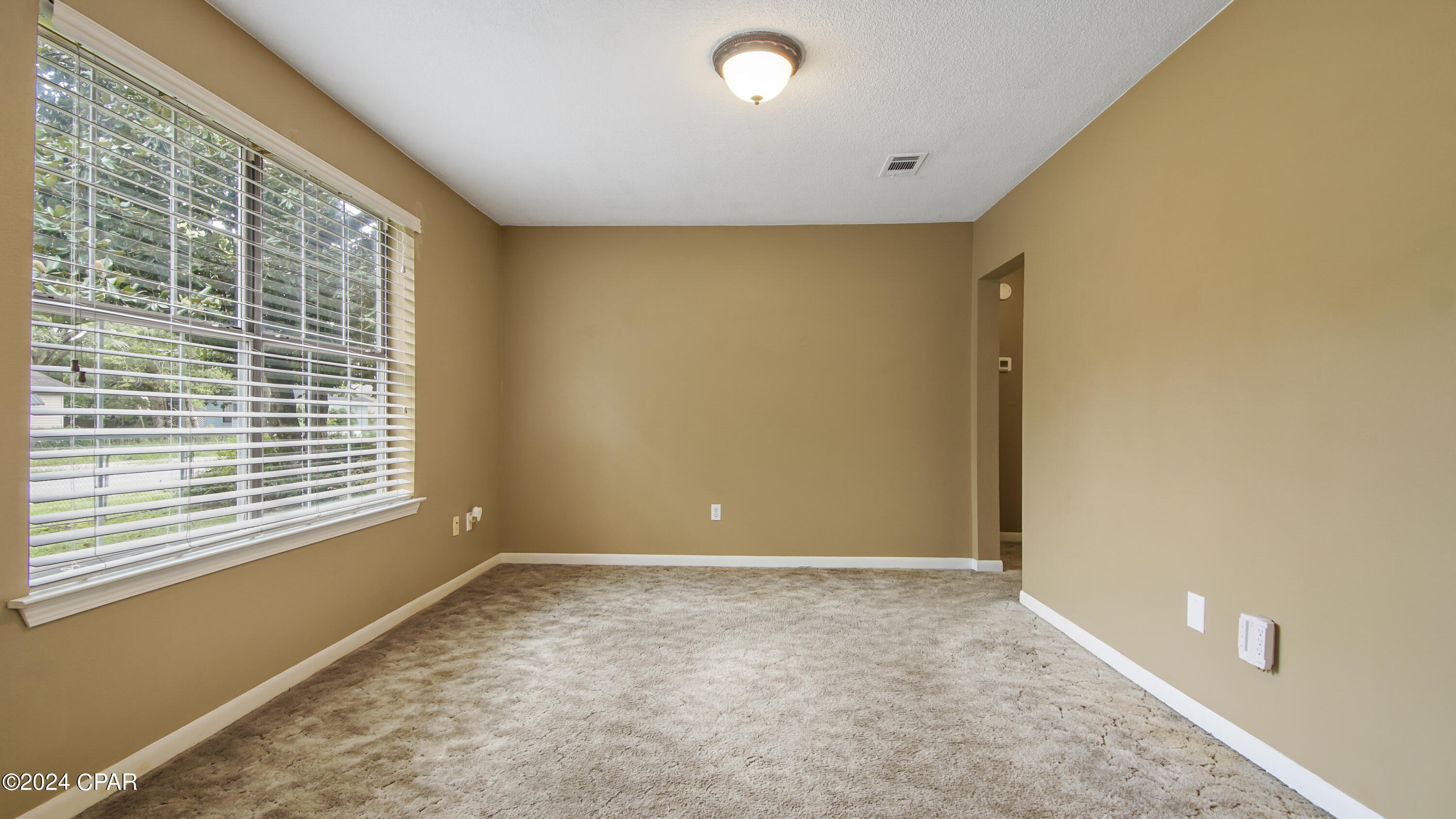 724 Powell Dr Drive