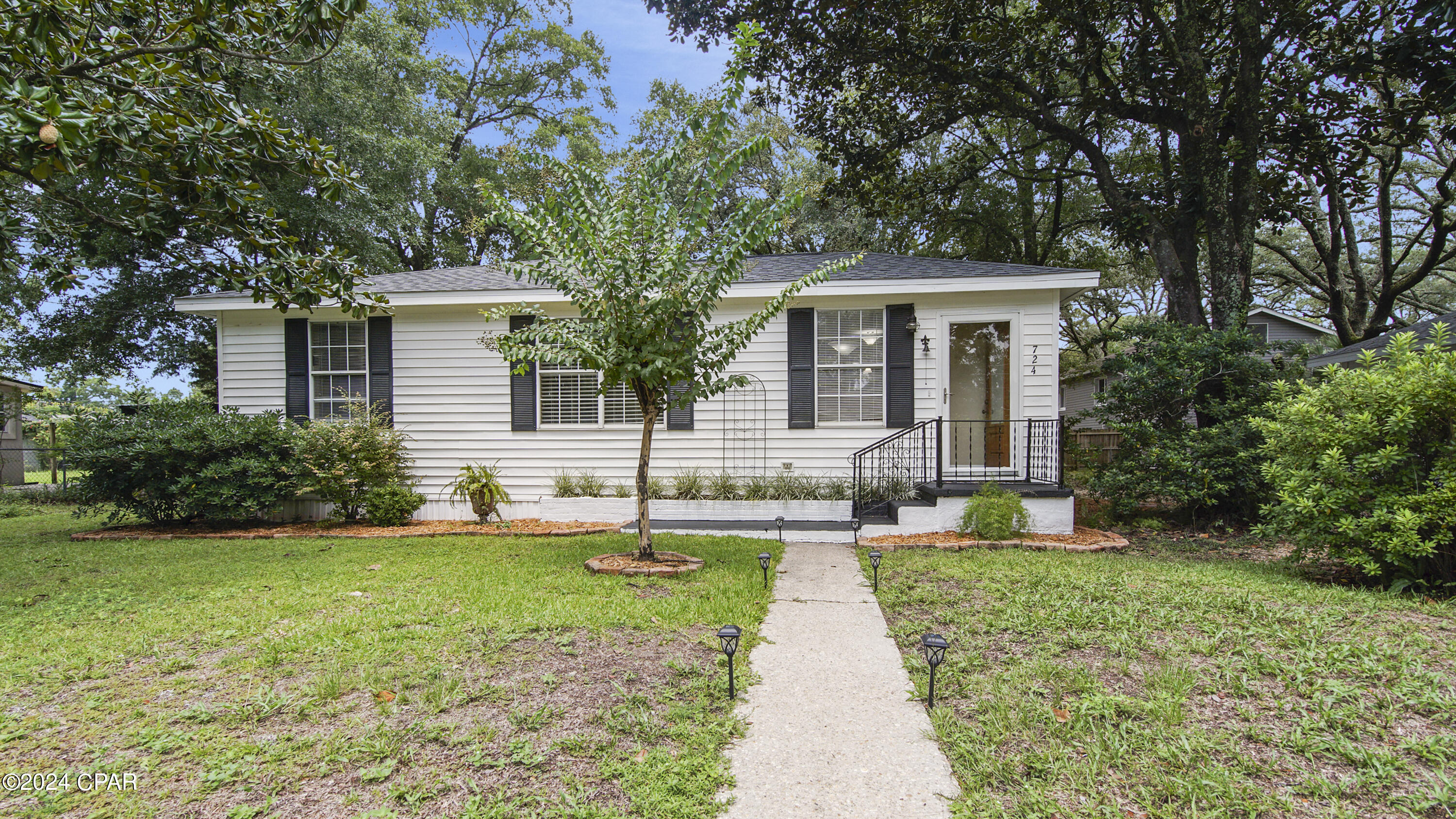 724 Powell Dr Drive