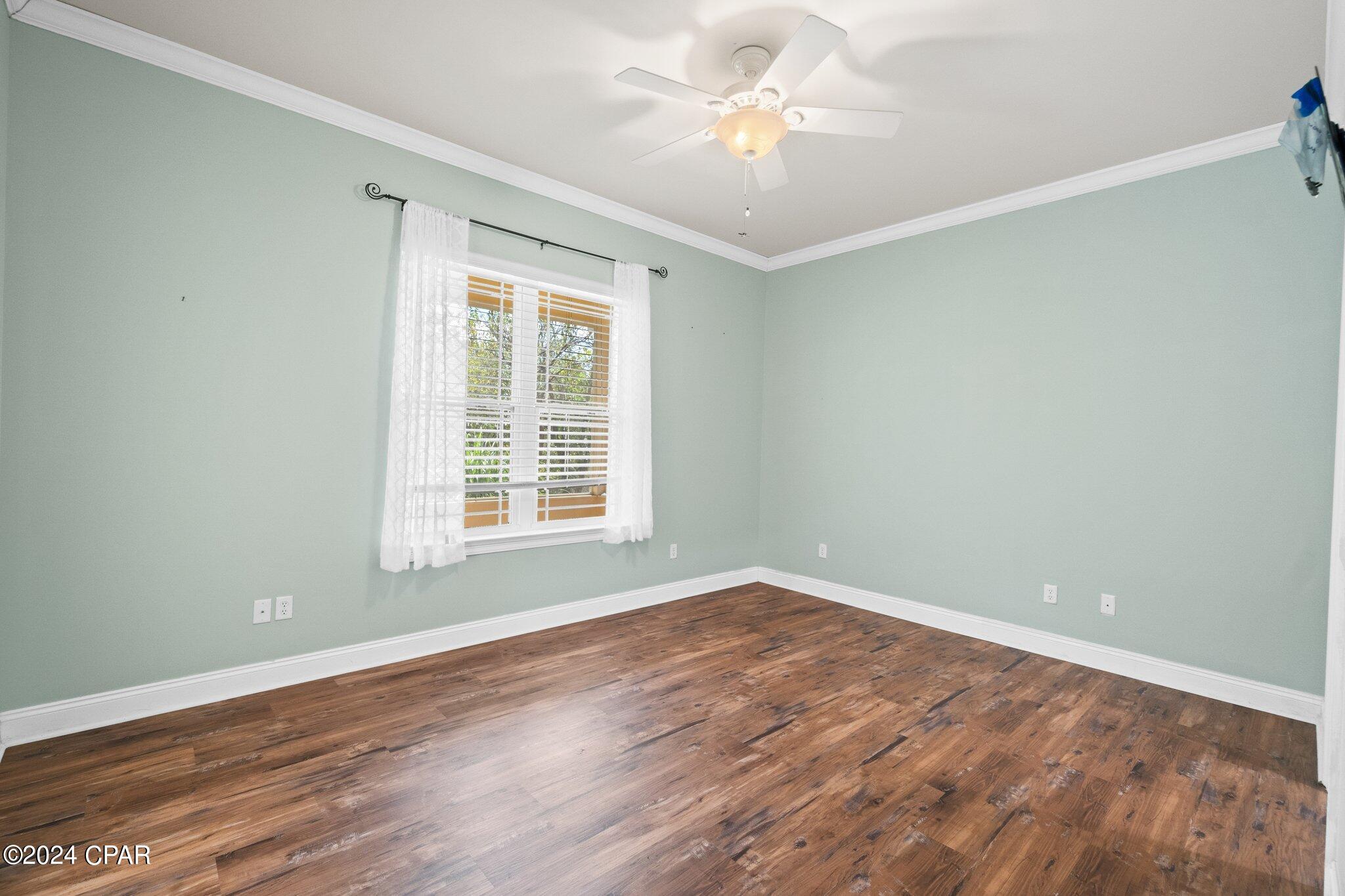 138 White Oaks Boulevard