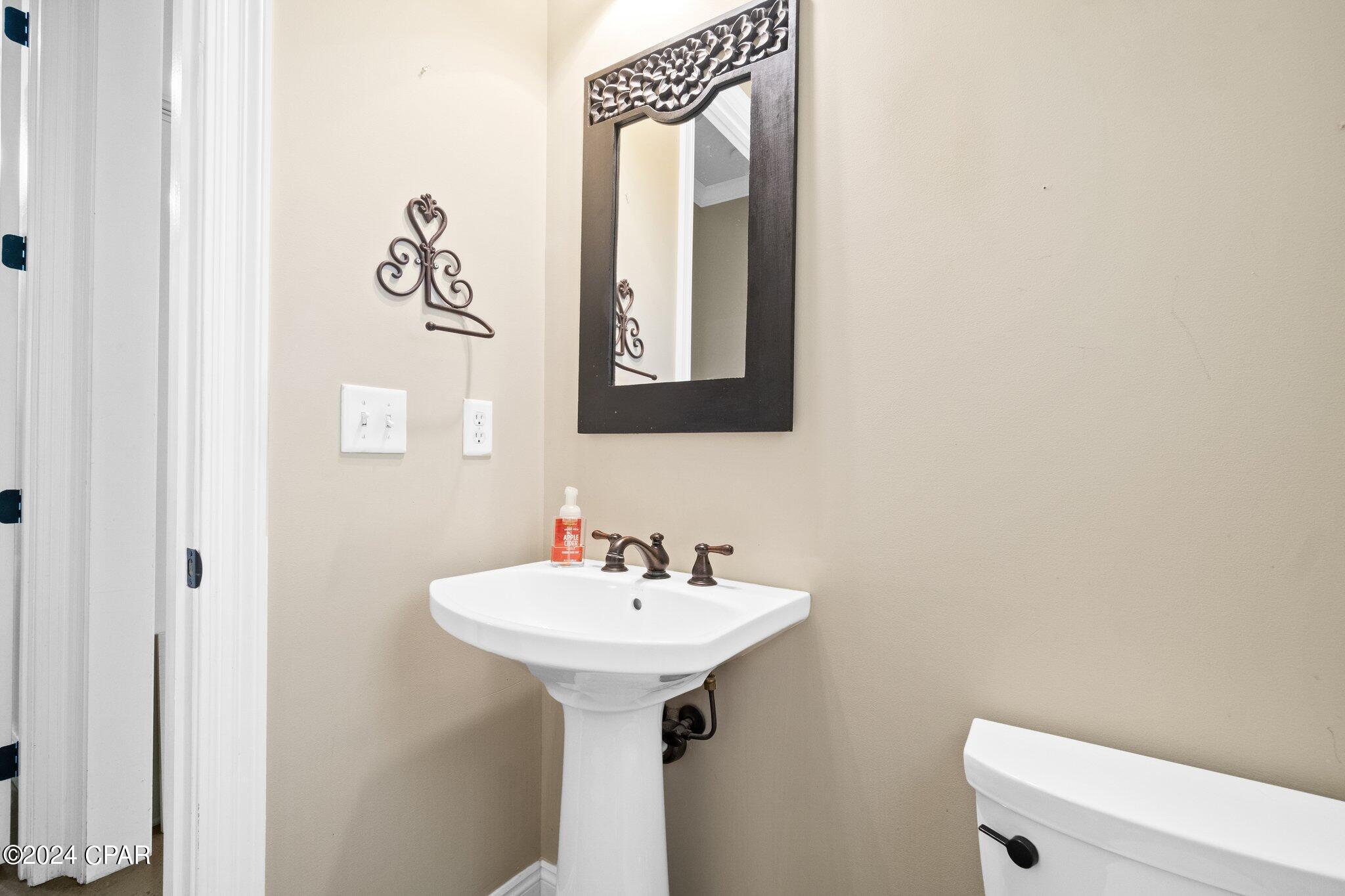 138 White Oaks Boulevard