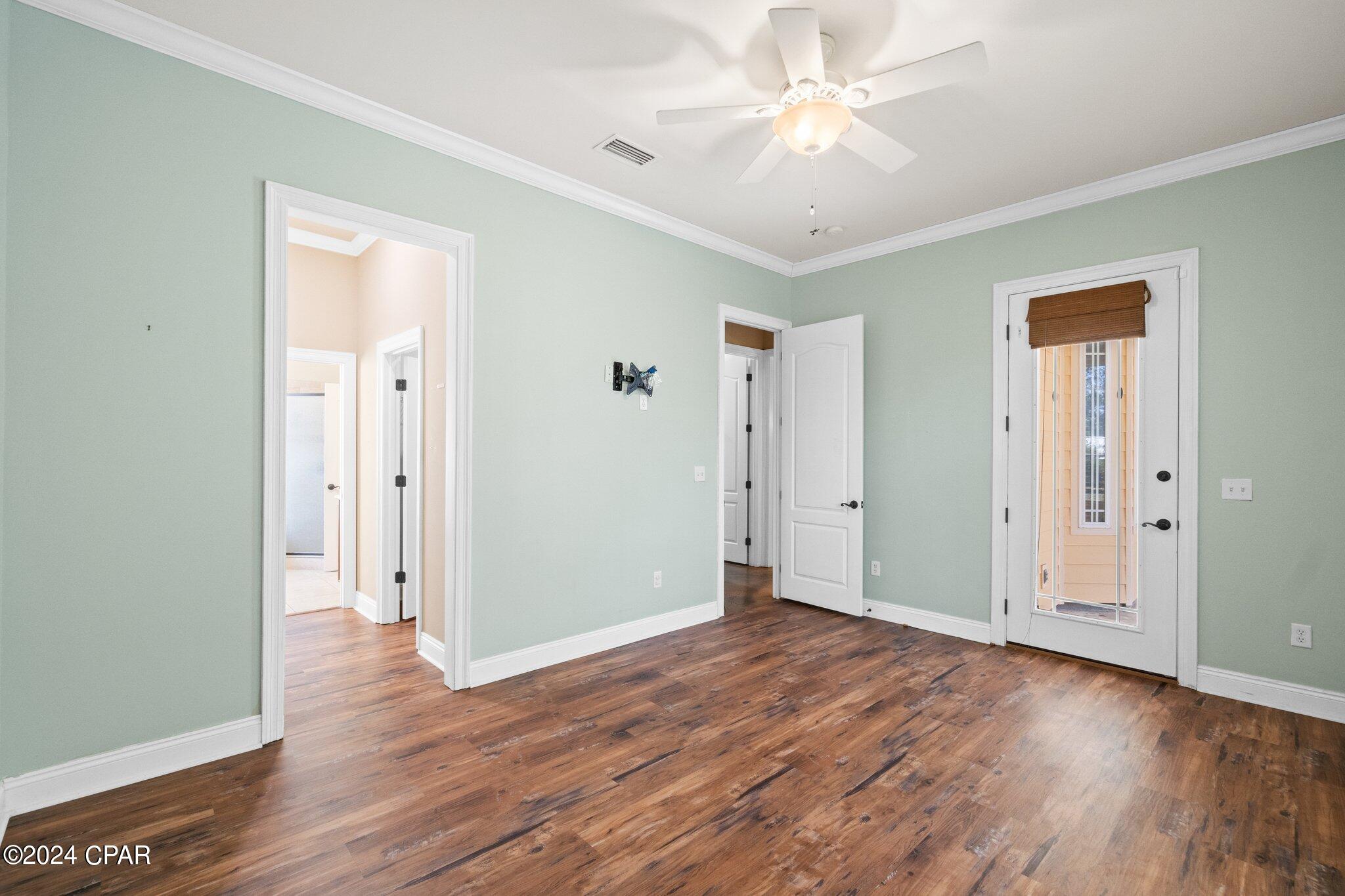 138 White Oaks Boulevard