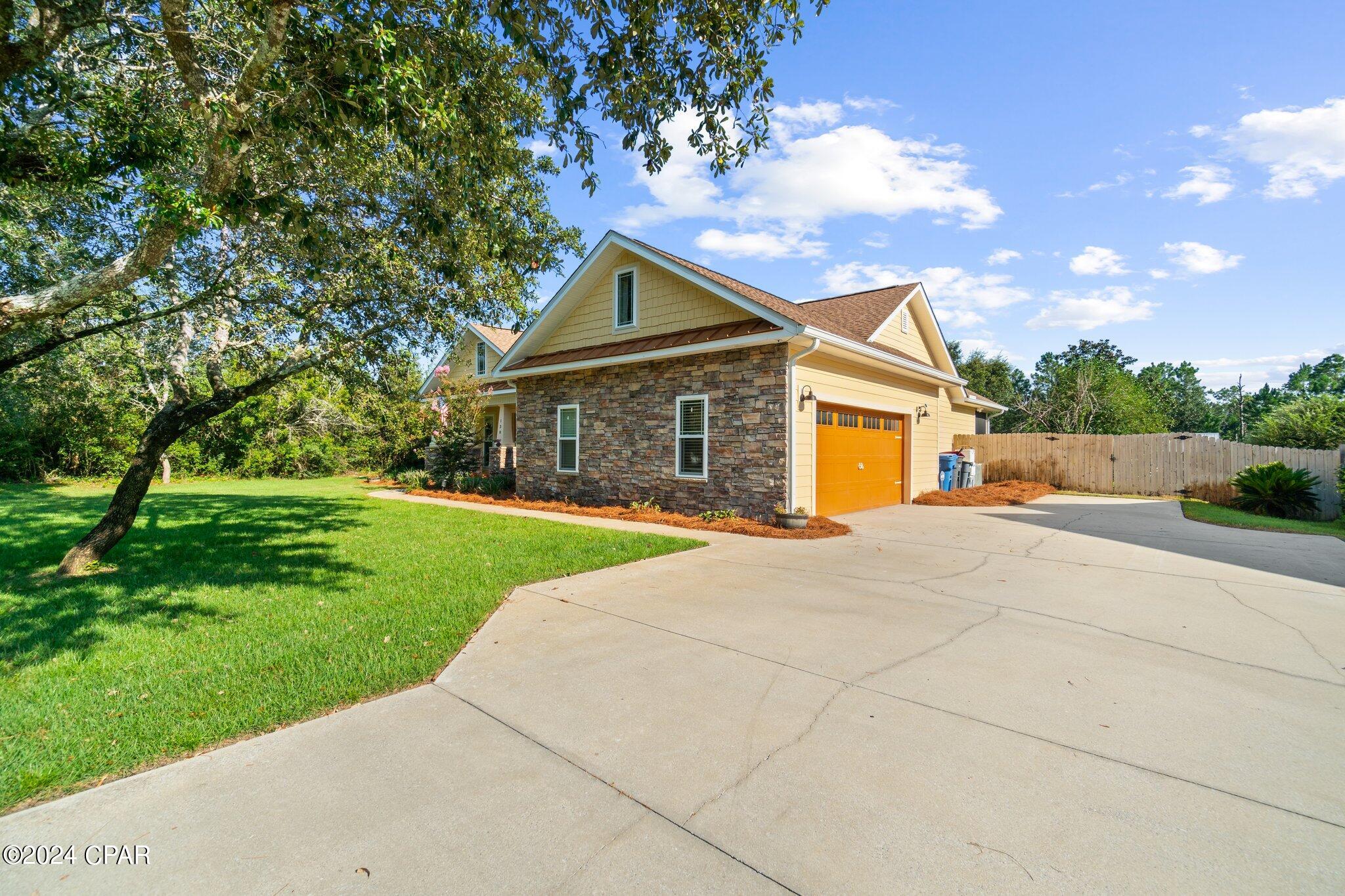 138 White Oaks Boulevard