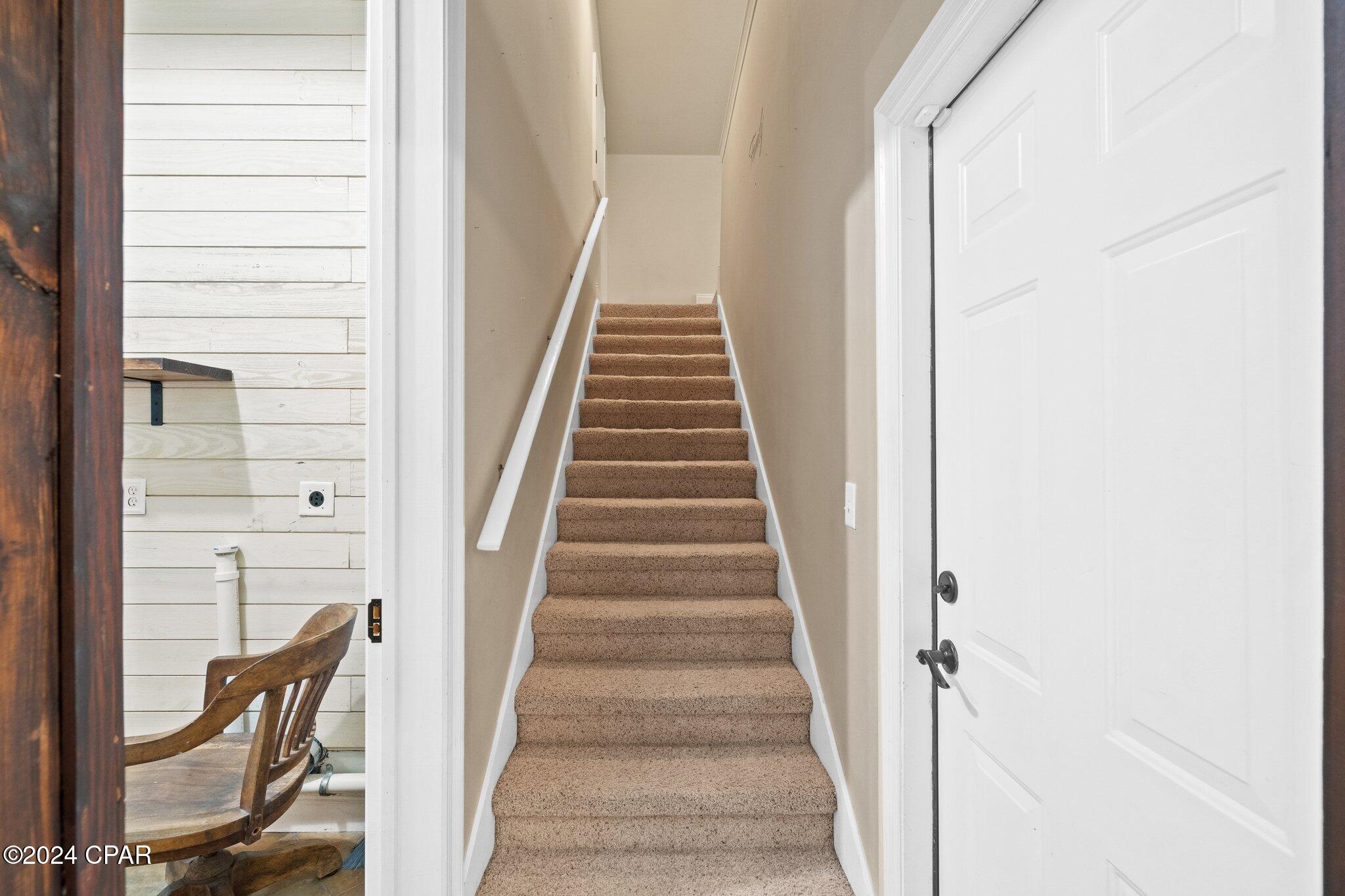 138 White Oaks Boulevard