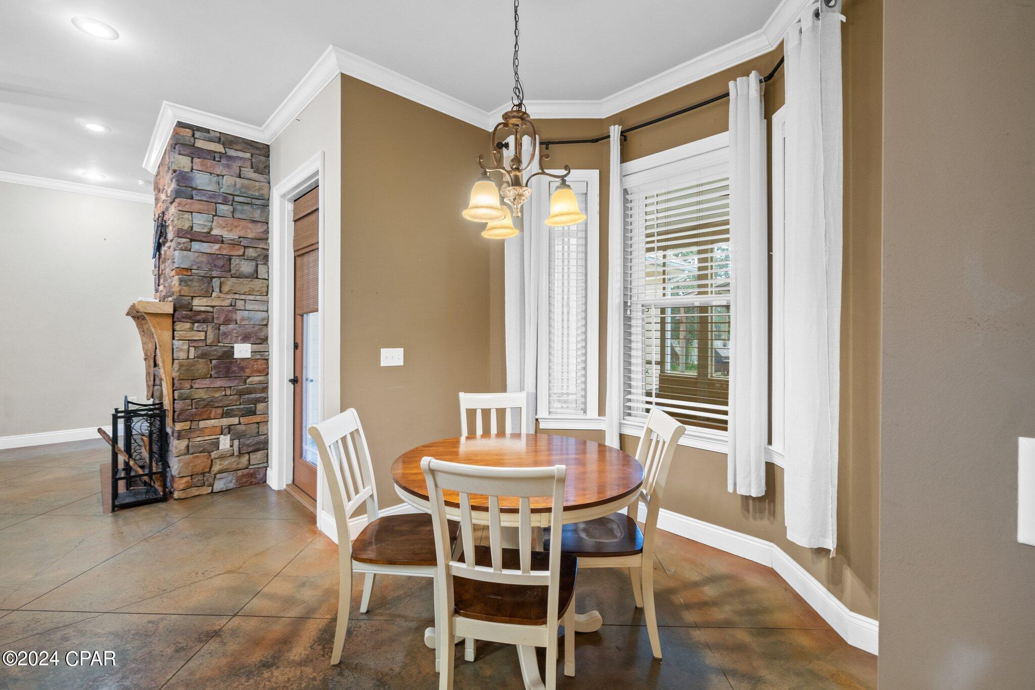 138 White Oaks Boulevard