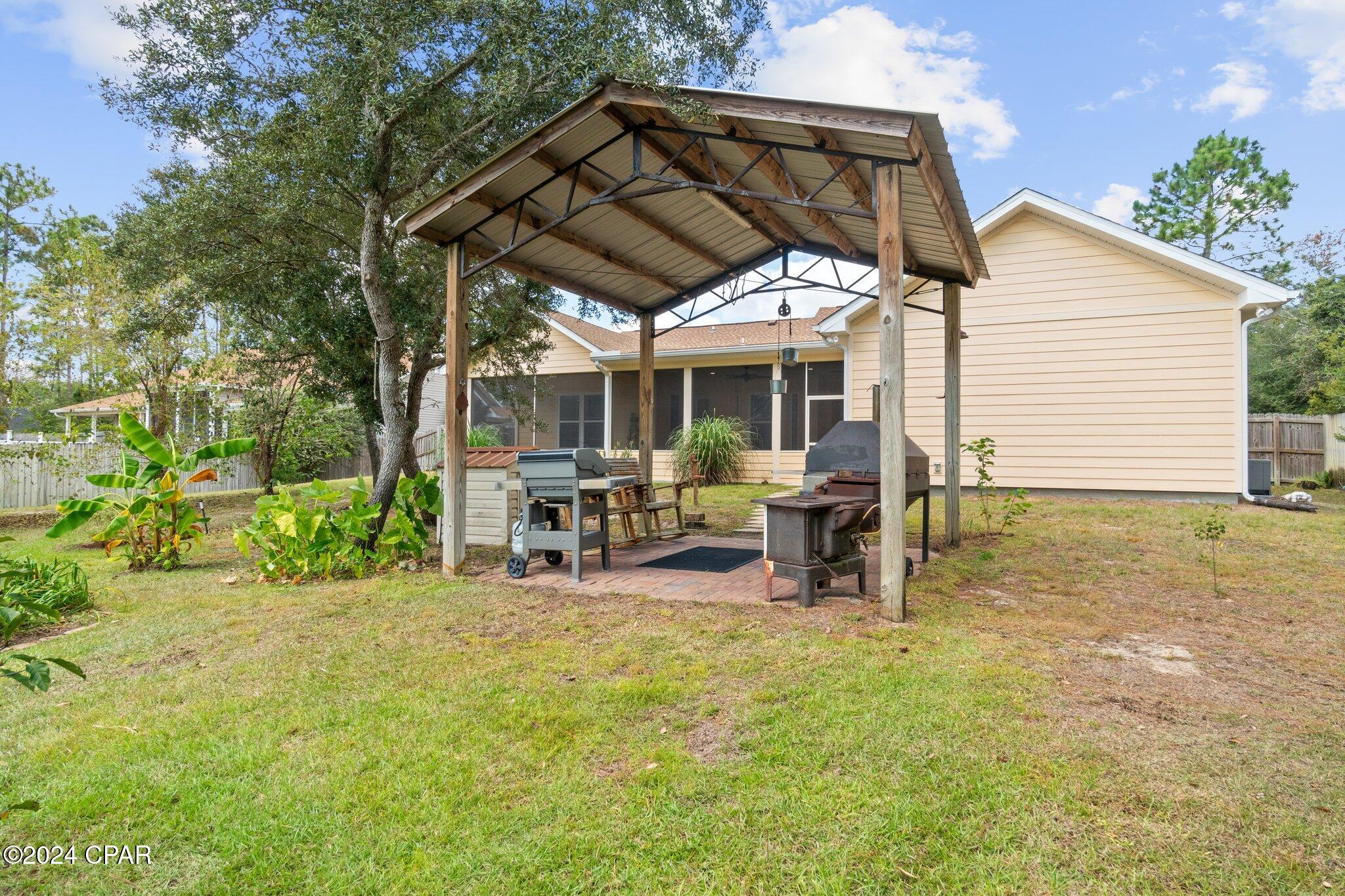 138 White Oaks Boulevard