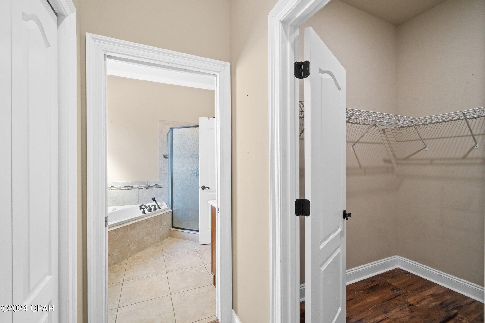 138 White Oaks Boulevard