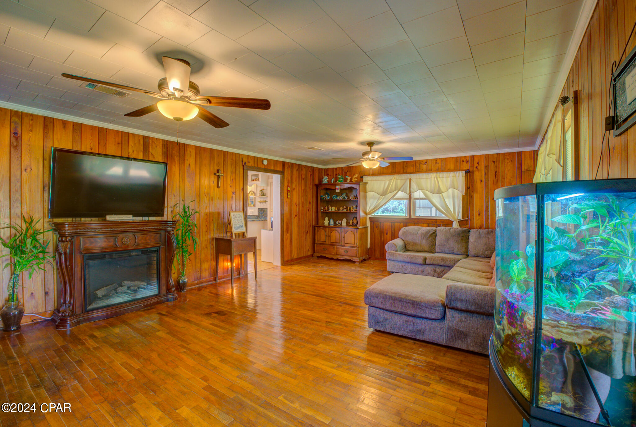 4135 Cliff Road