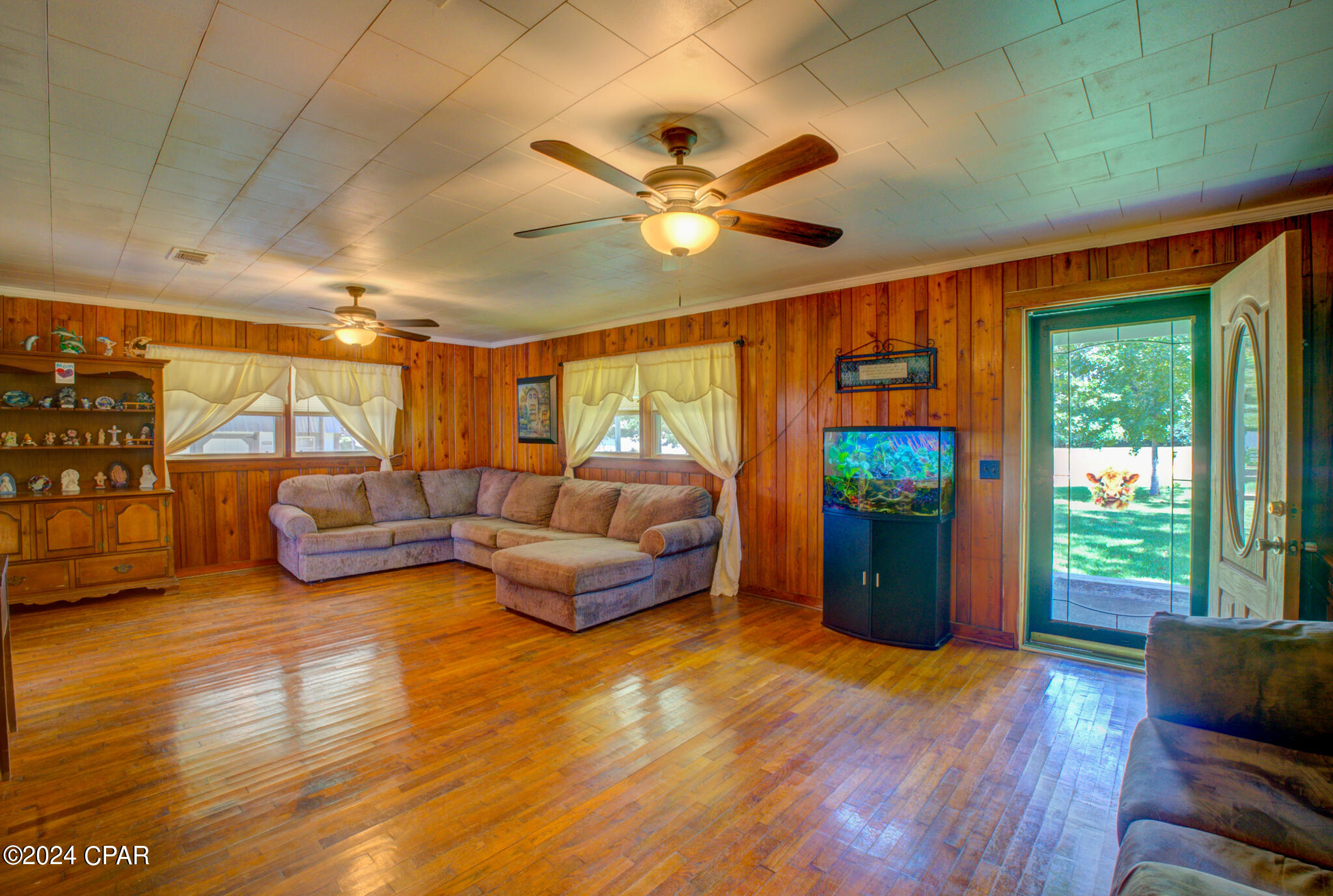 4135 Cliff Road