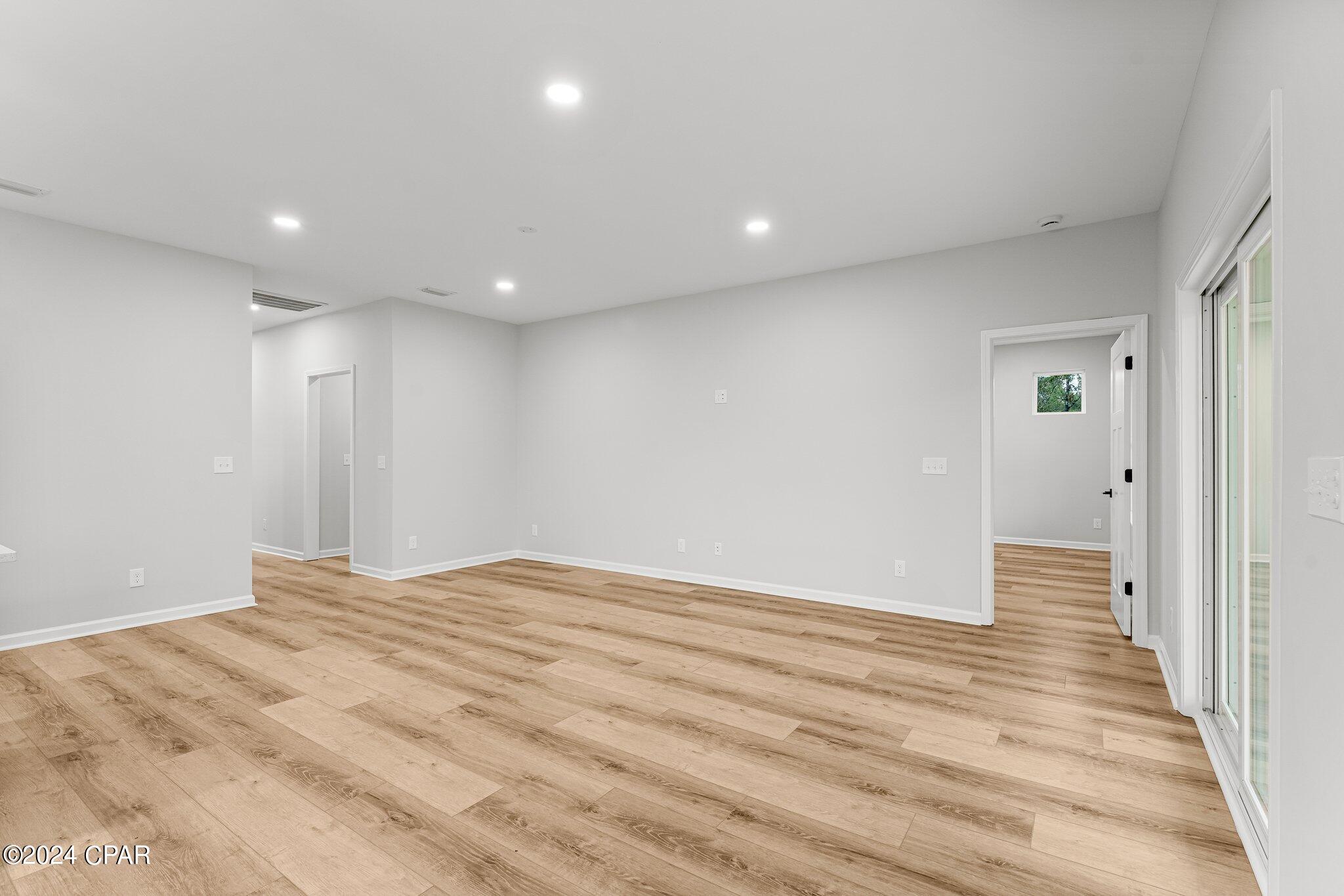1107 Ainsworth
