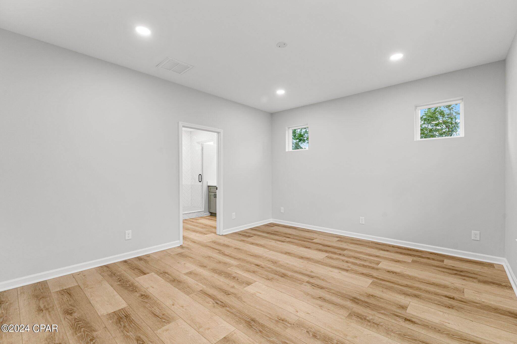 1107 Ainsworth