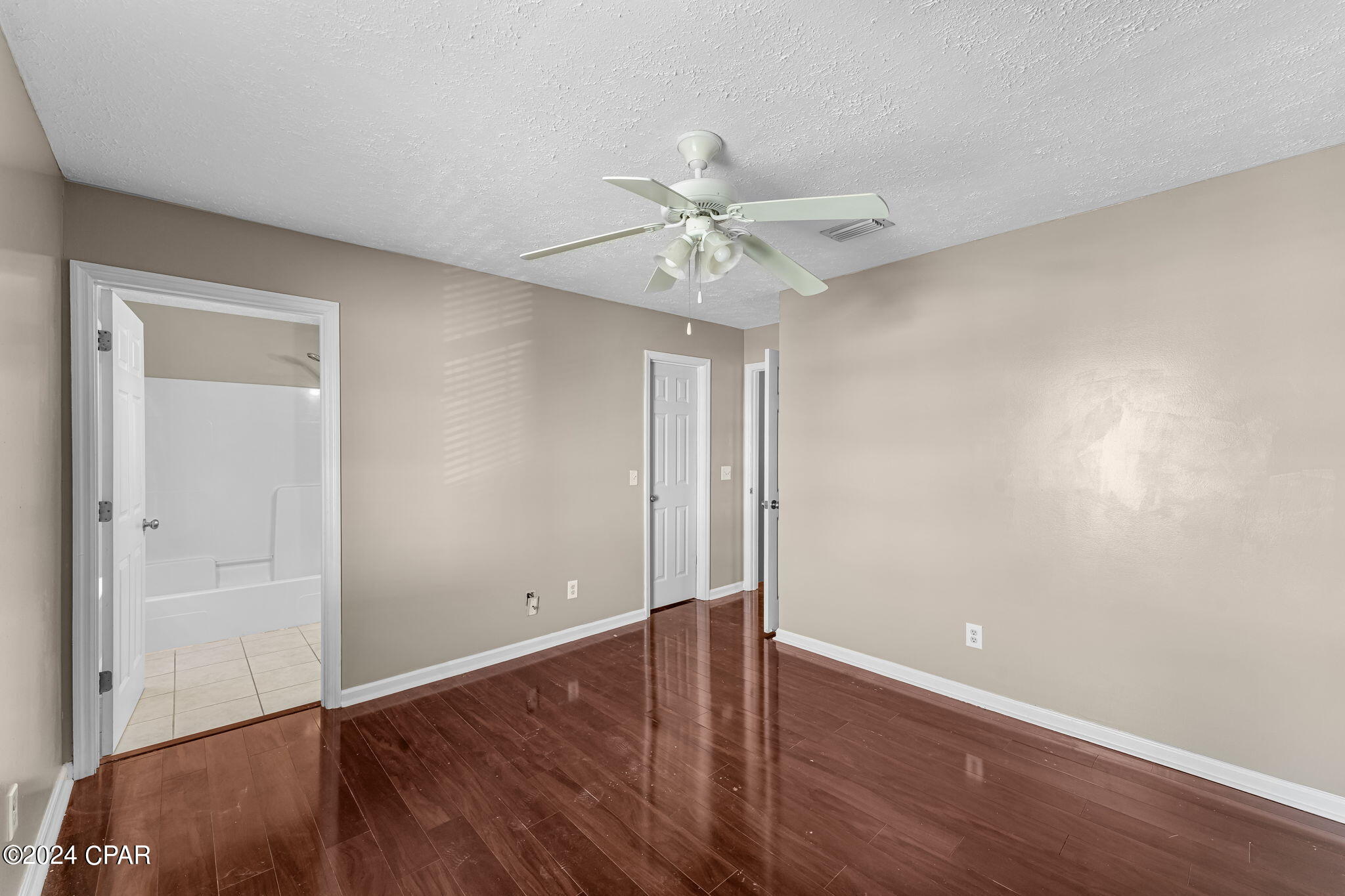 2600 Willow Brook Drive