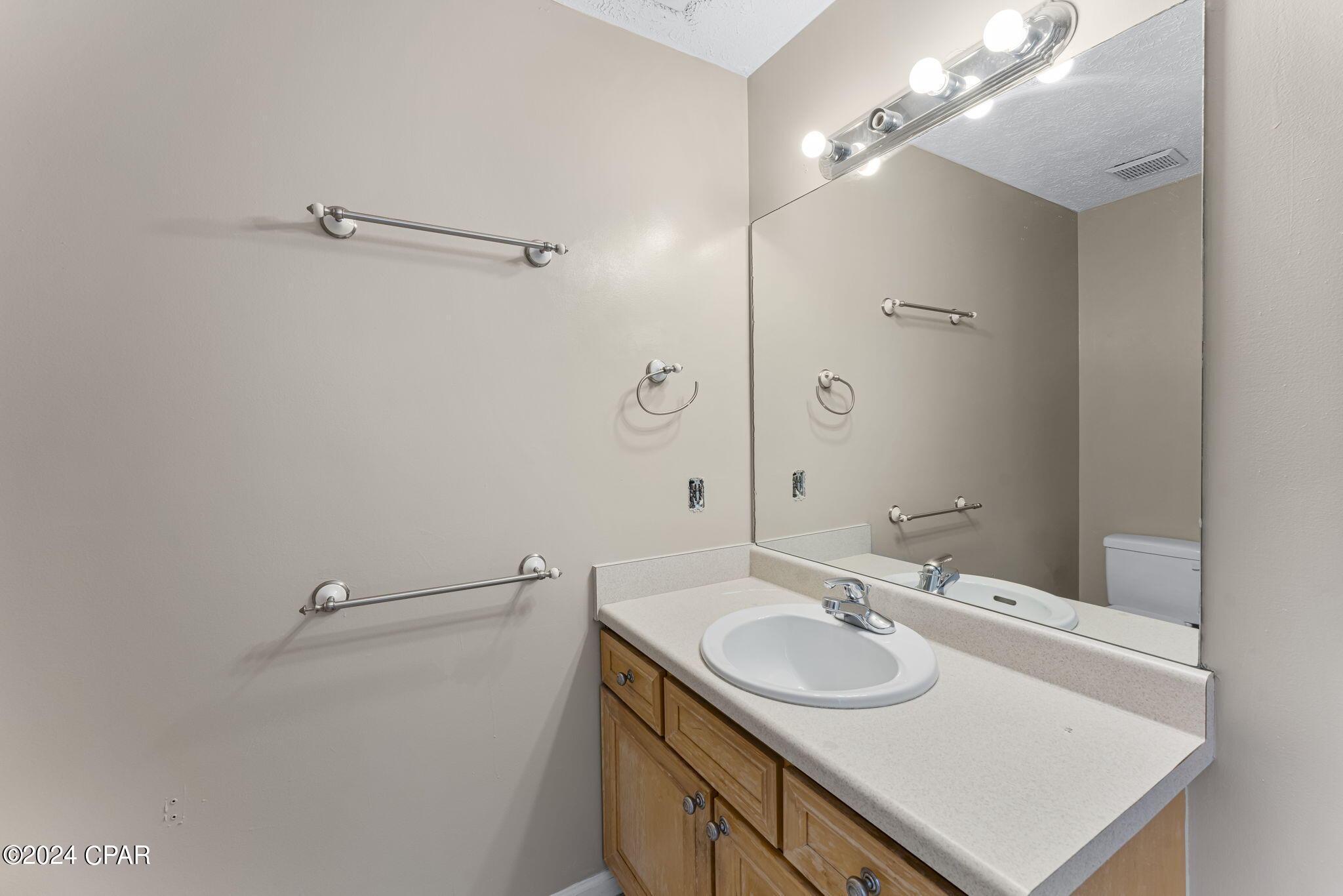 2600 Willow Brook Drive