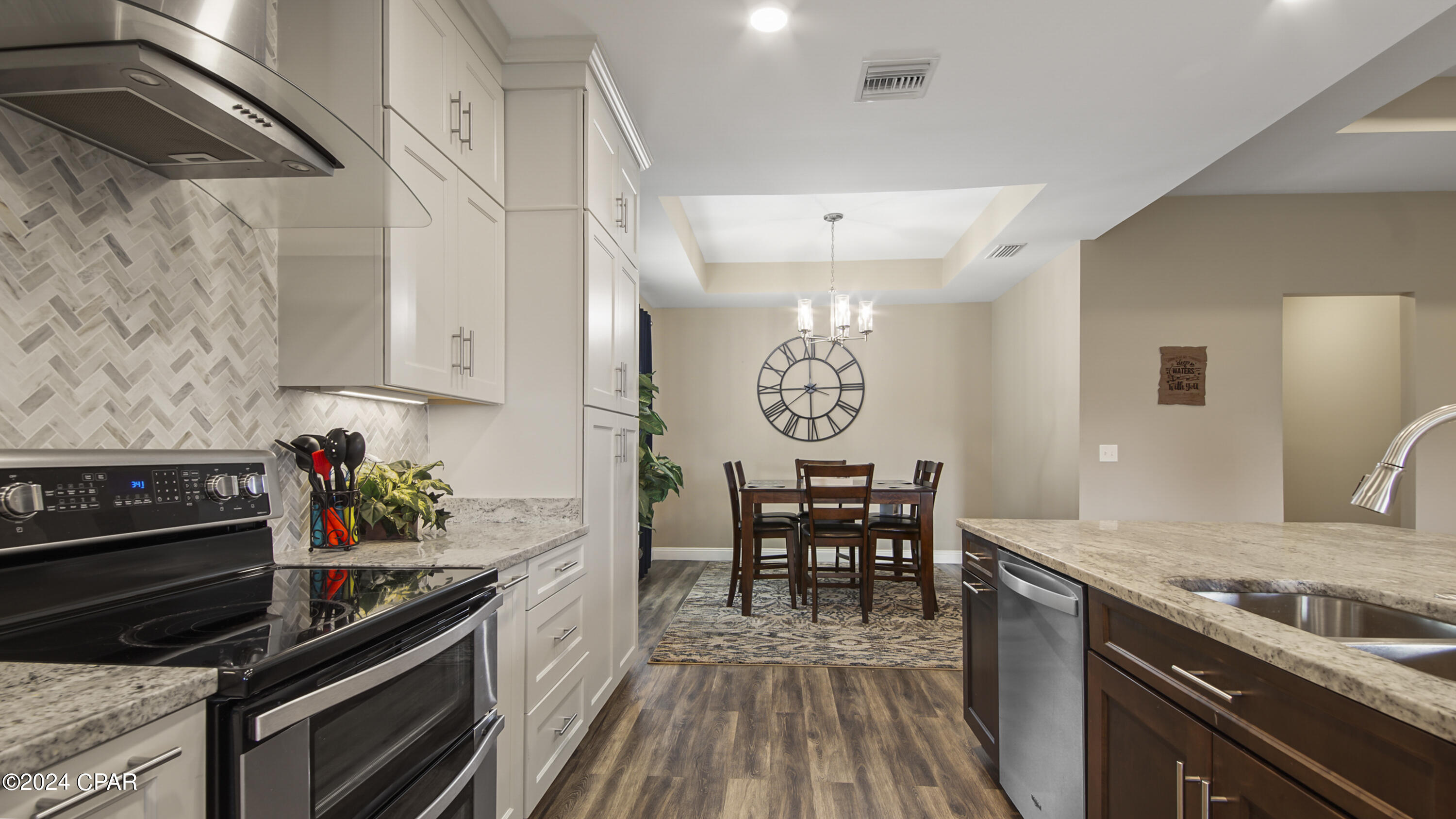 3832 Whitehead Boulevard