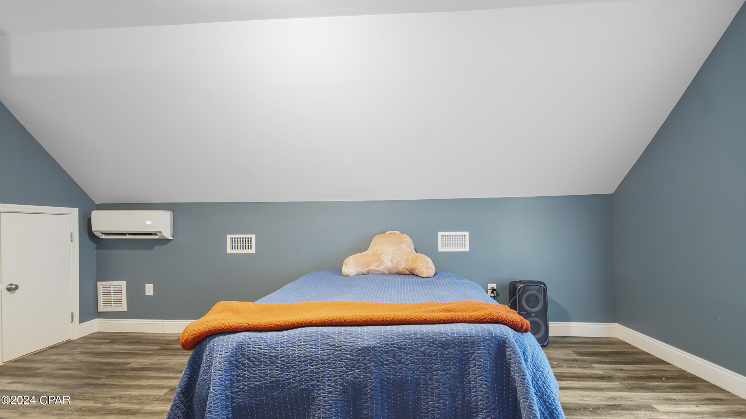 3832 Whitehead Boulevard