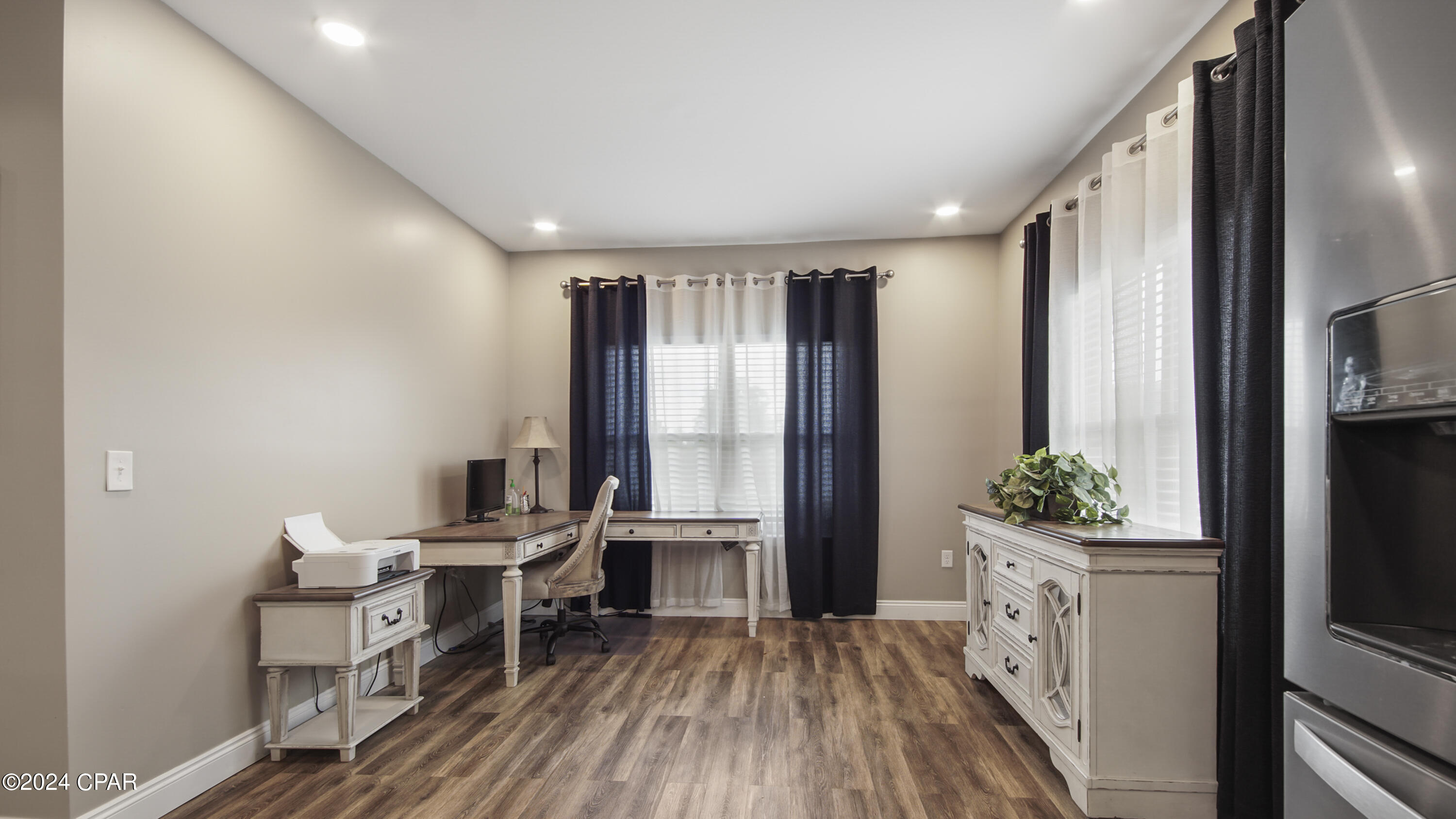 3832 Whitehead Boulevard