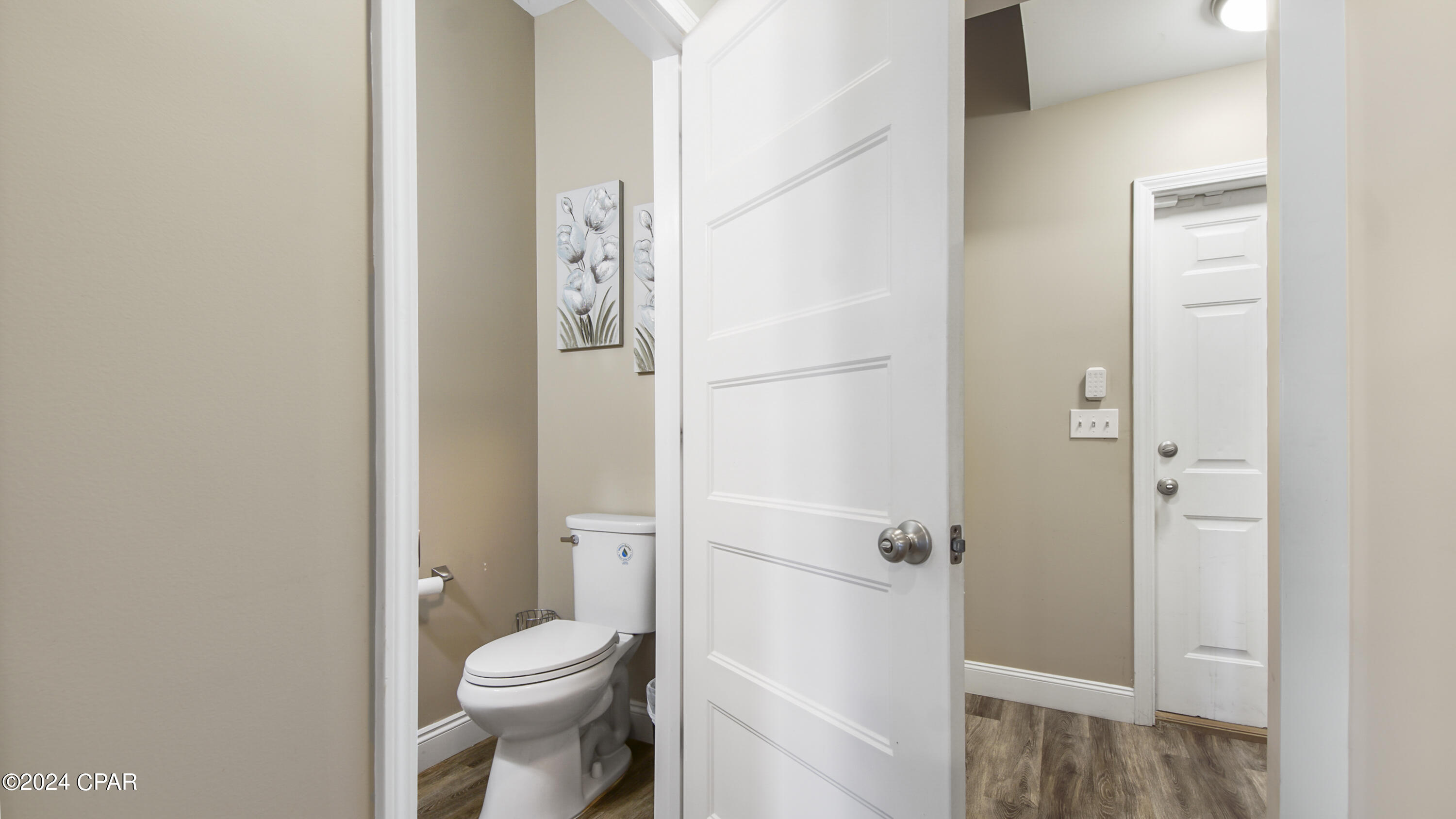 3832 Whitehead Boulevard