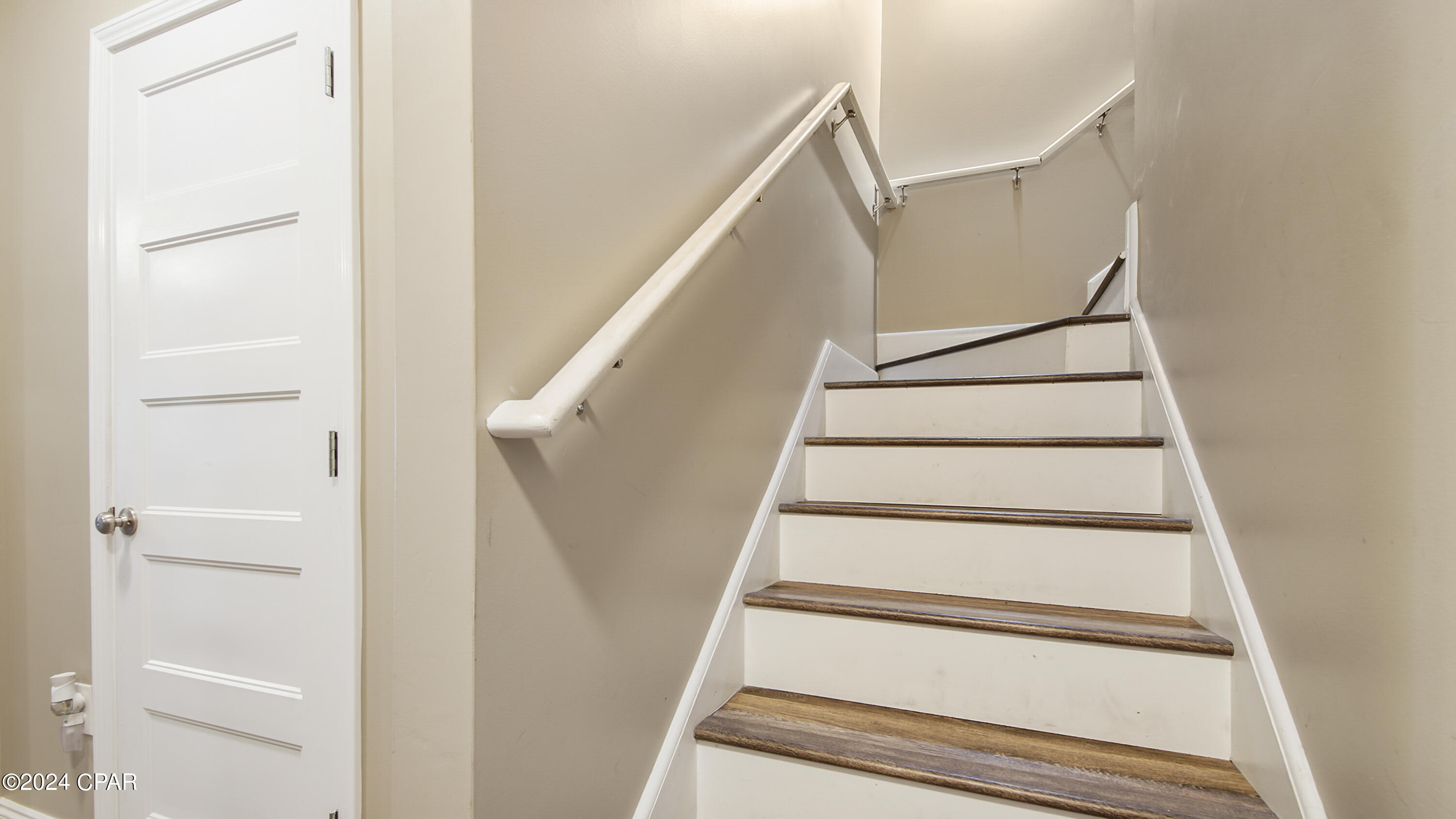 3832 Whitehead Boulevard