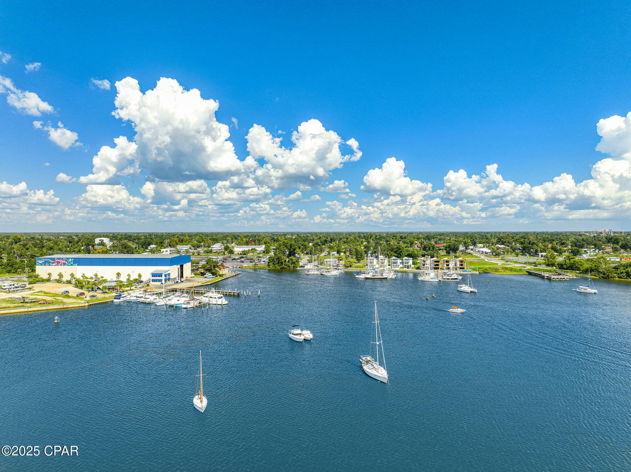 306 N Cove Boulevard