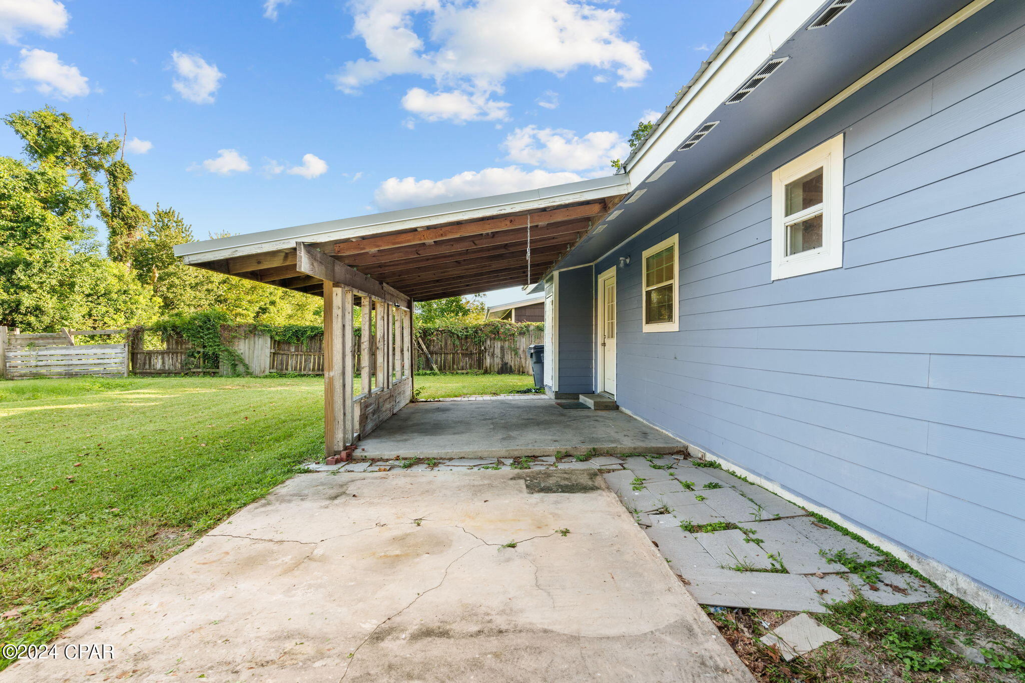 900 Huntington Drive