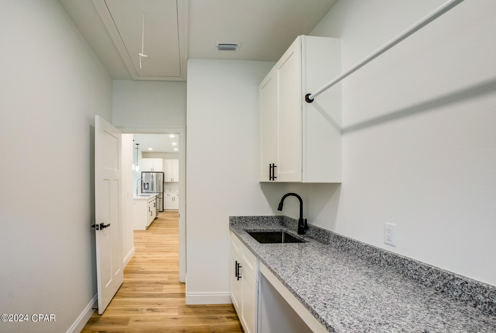 4015 Oak Forest Drive Drive