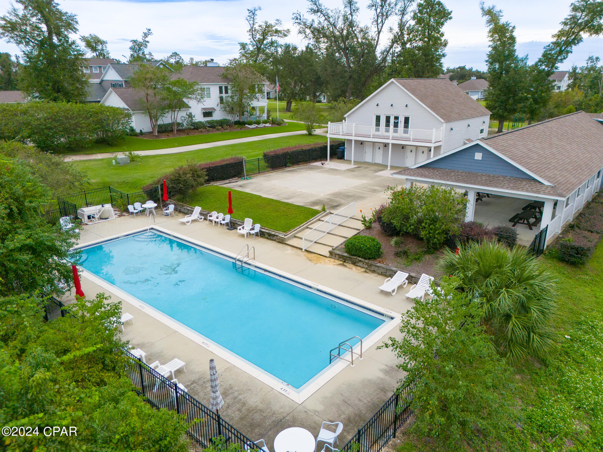 4015 Oak Forest Drive Drive