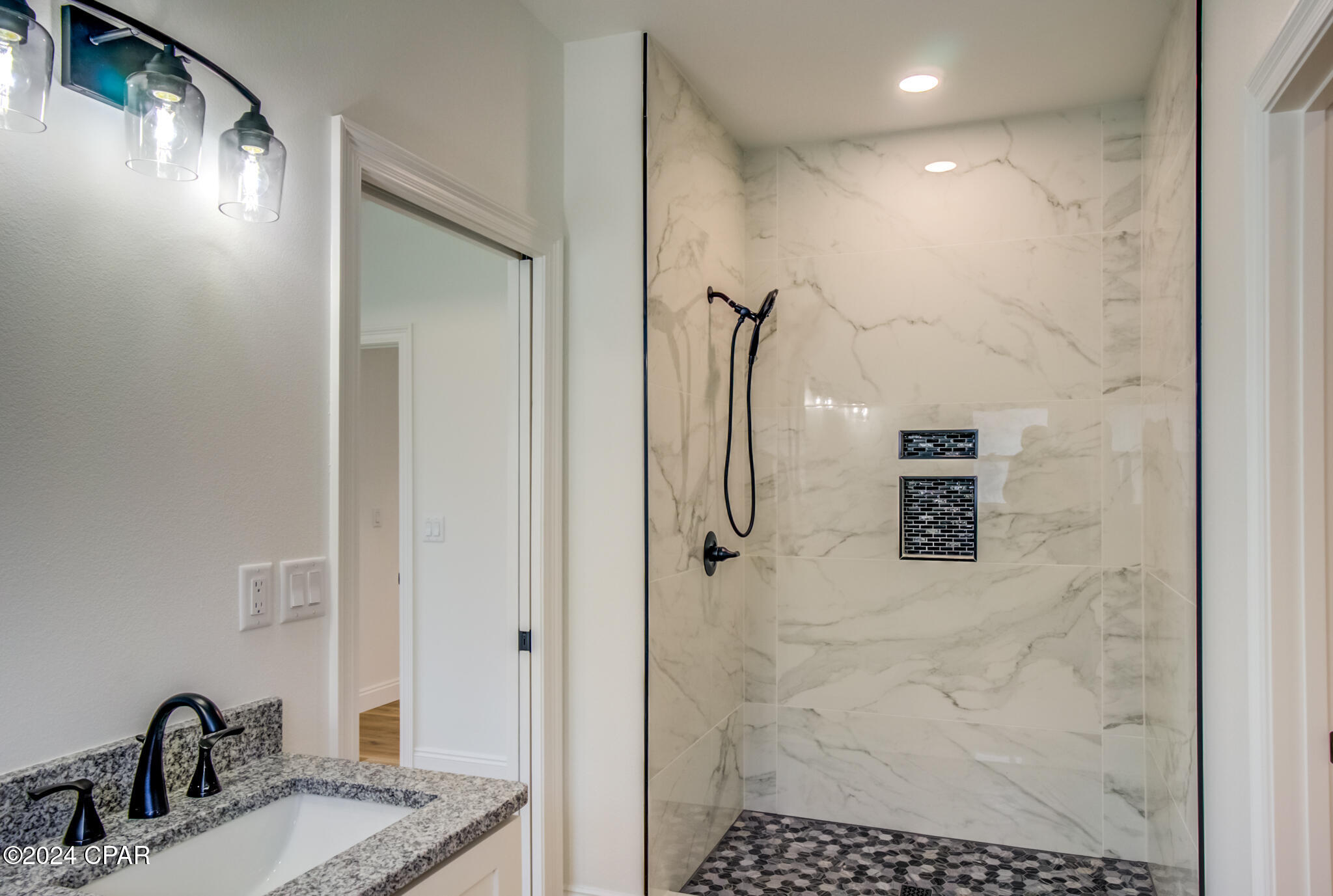 4015 Oak Forest Drive Drive