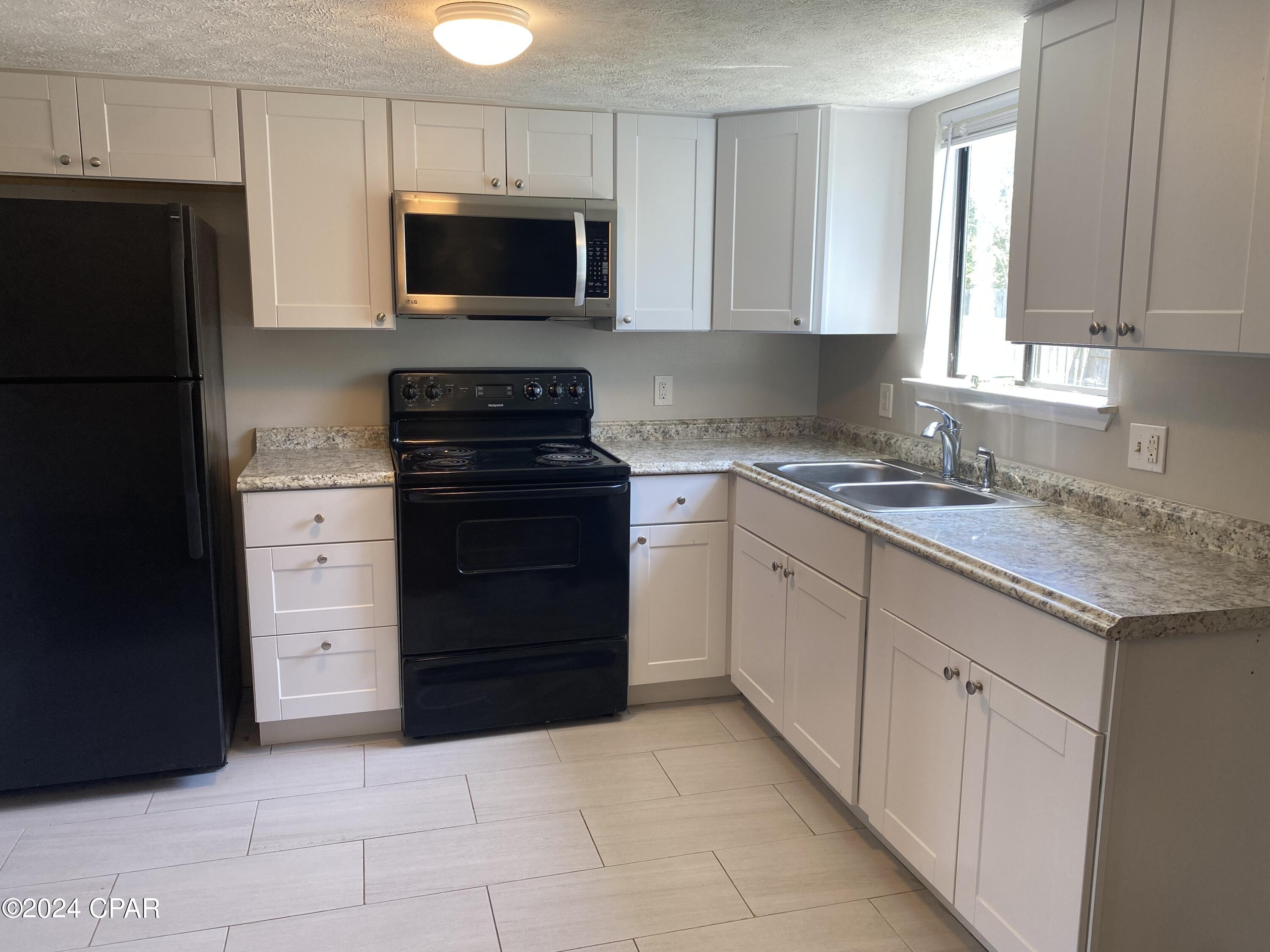 3118 E Baldwin Road 18,20,22