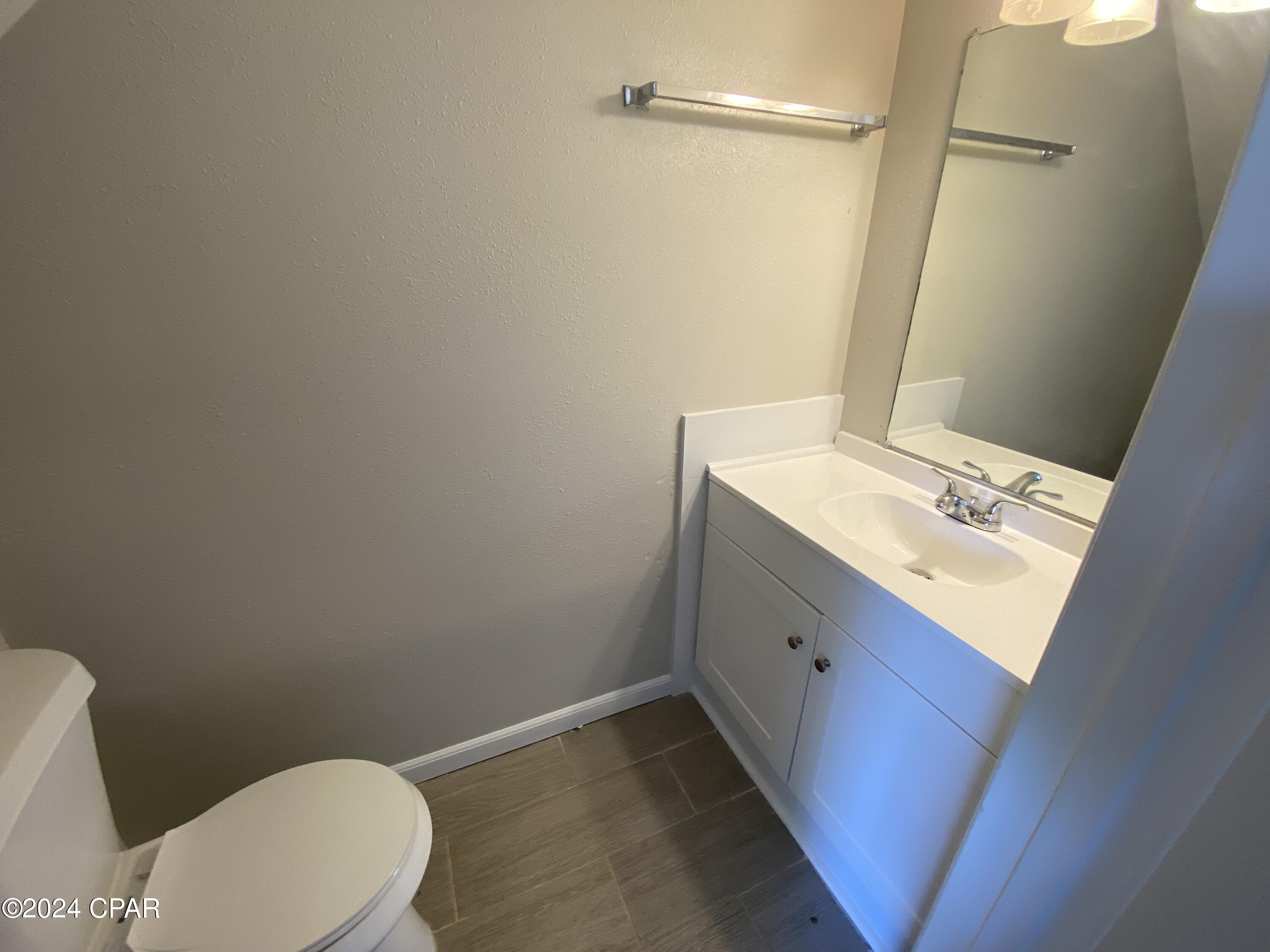 3118 E Baldwin Road 18,20,22