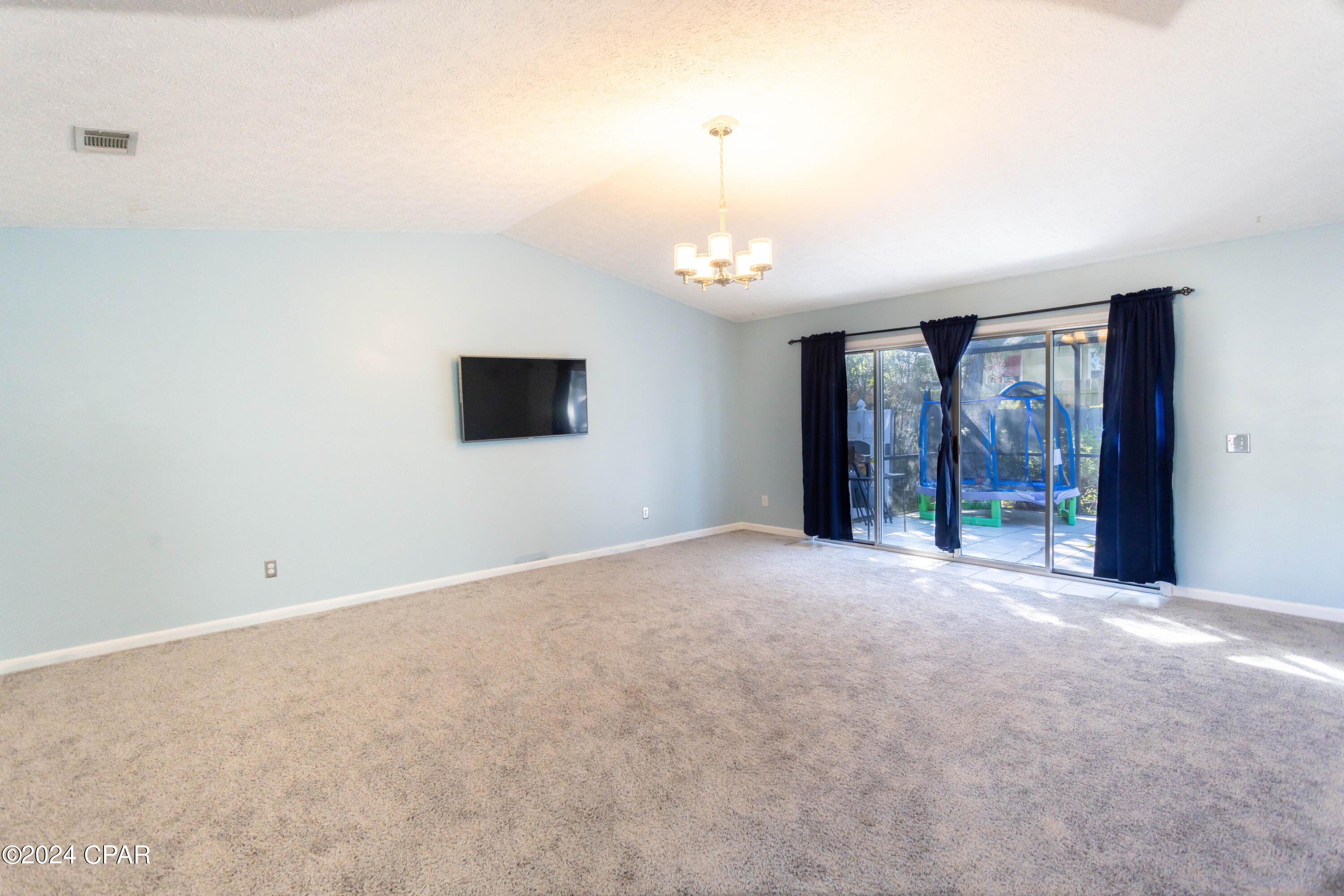 1640 Vecuna Circle