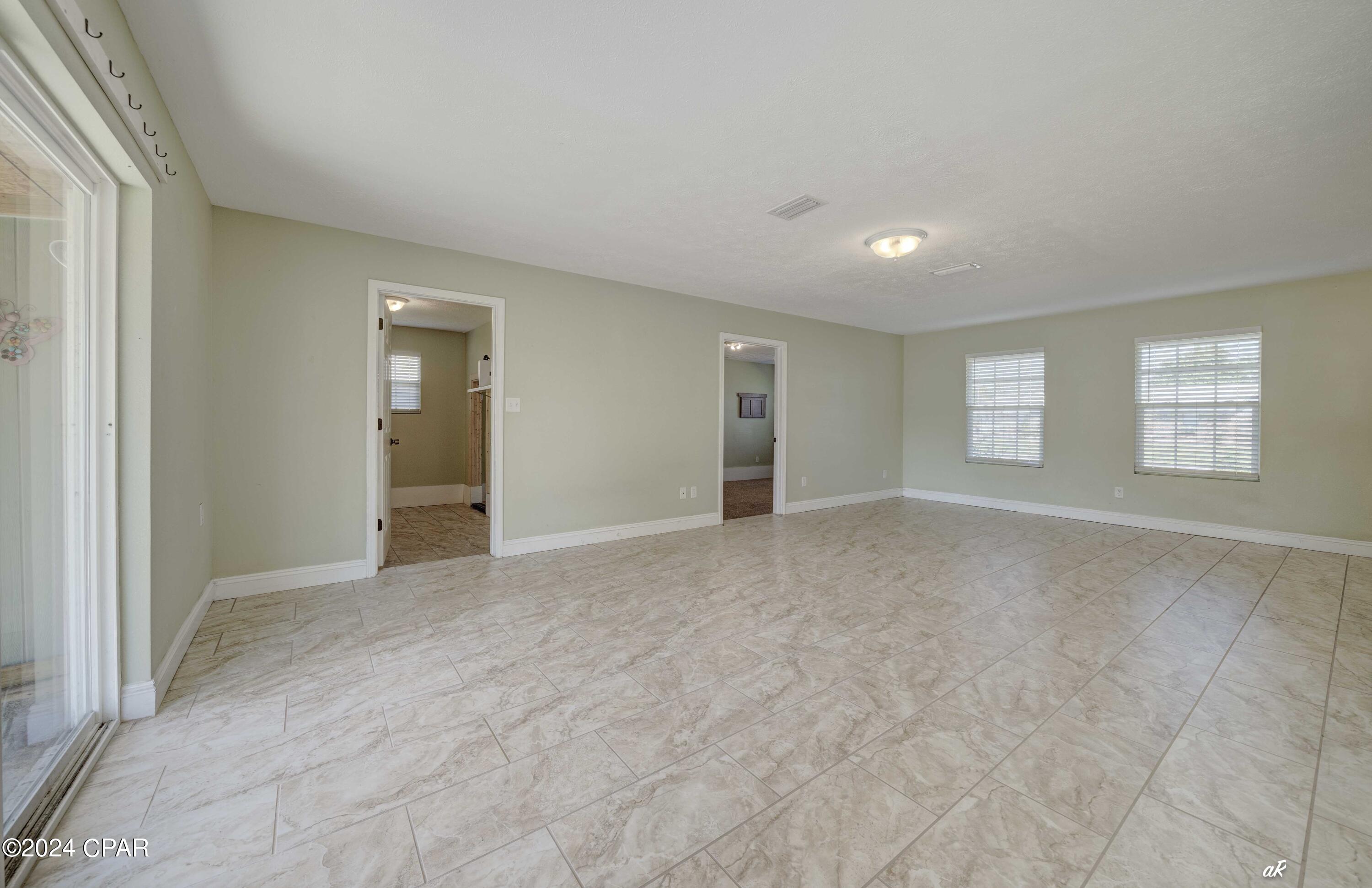 1819 Airport Circle