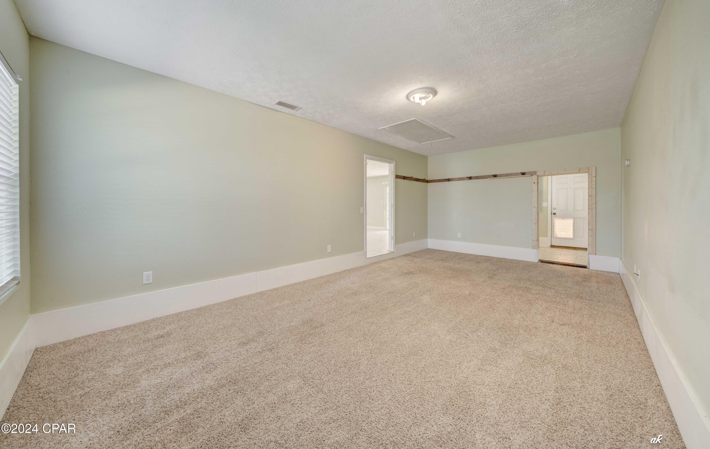 1819 Airport Circle