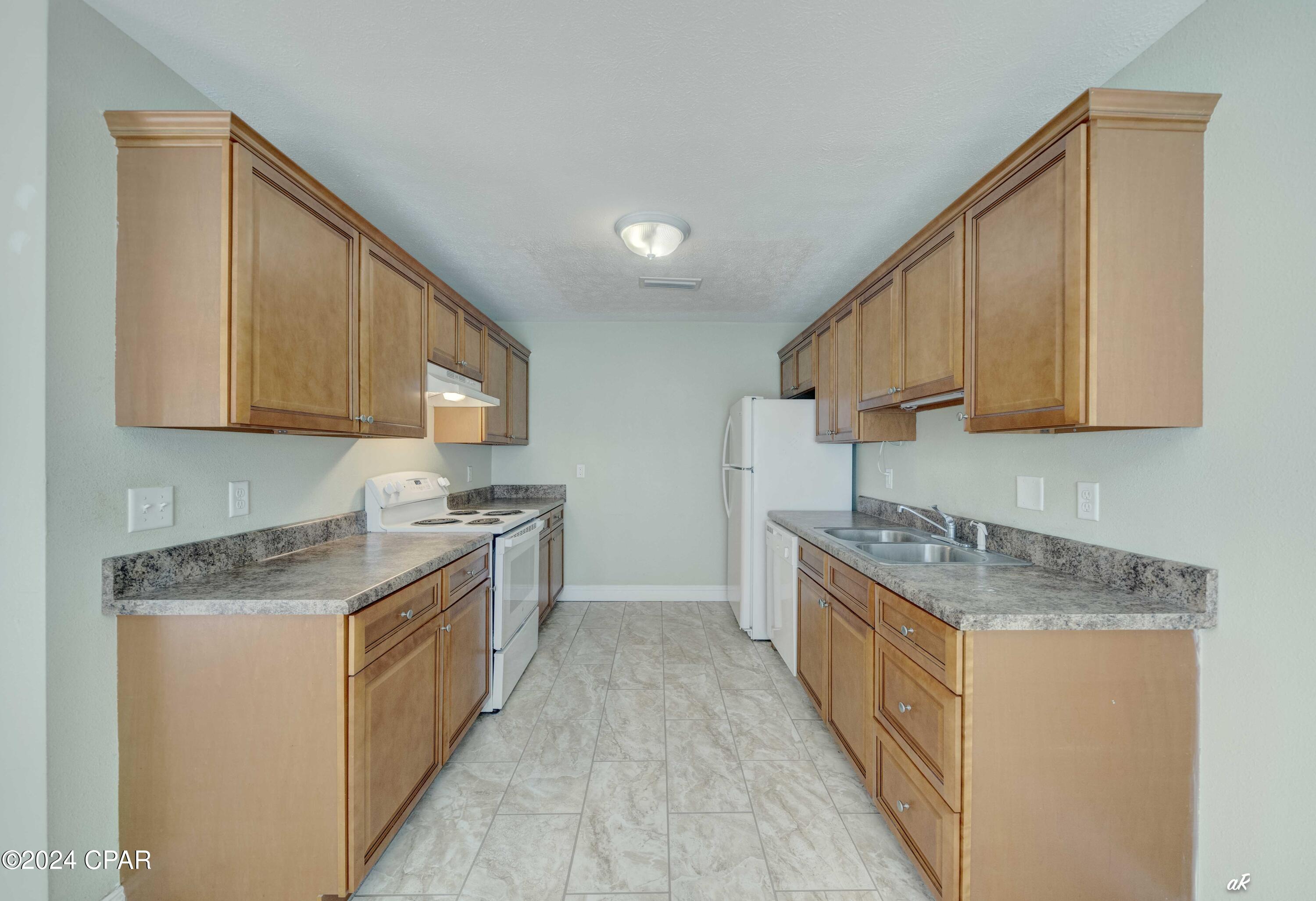 1819 Airport Circle
