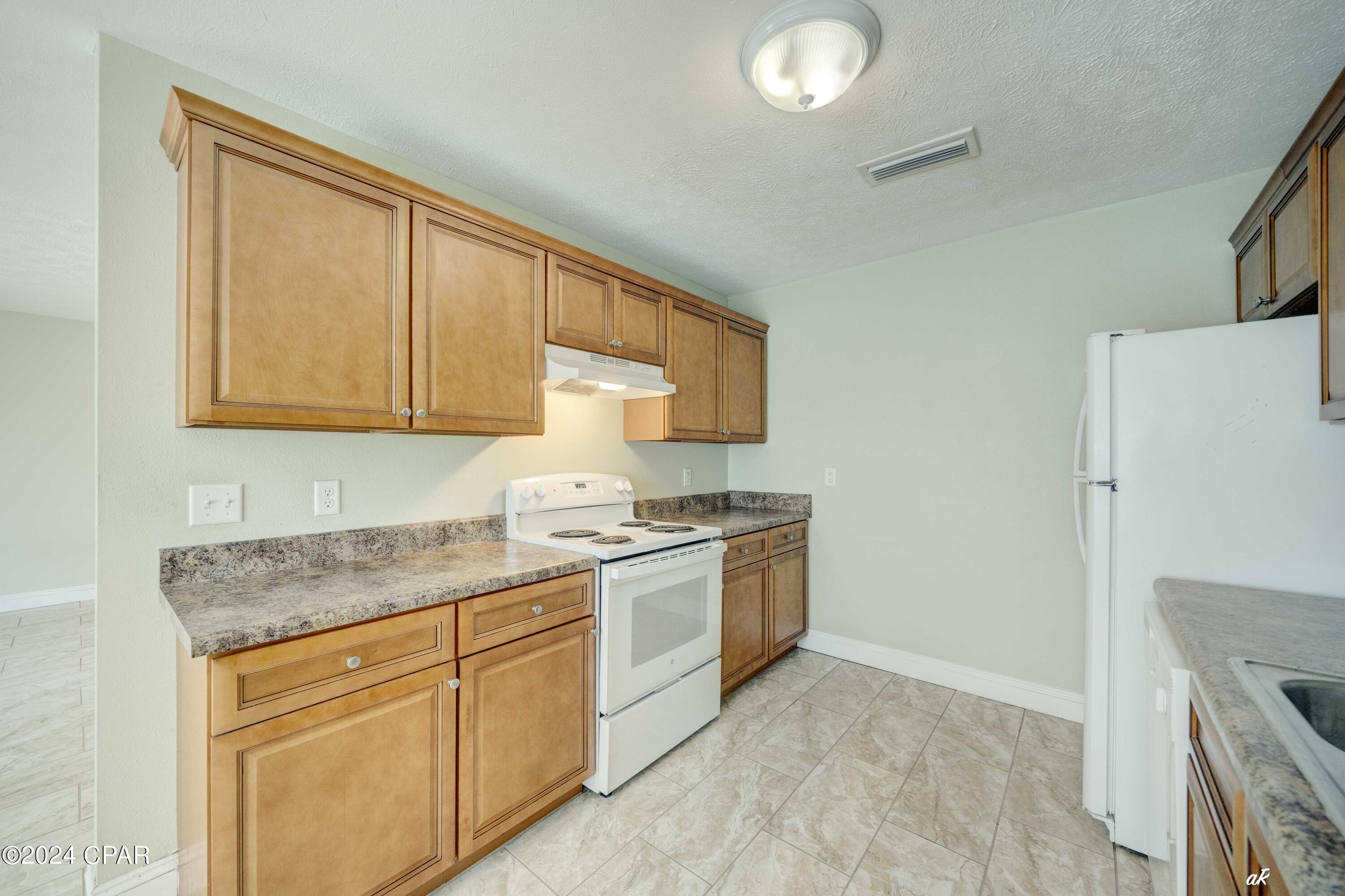 1819 Airport Circle