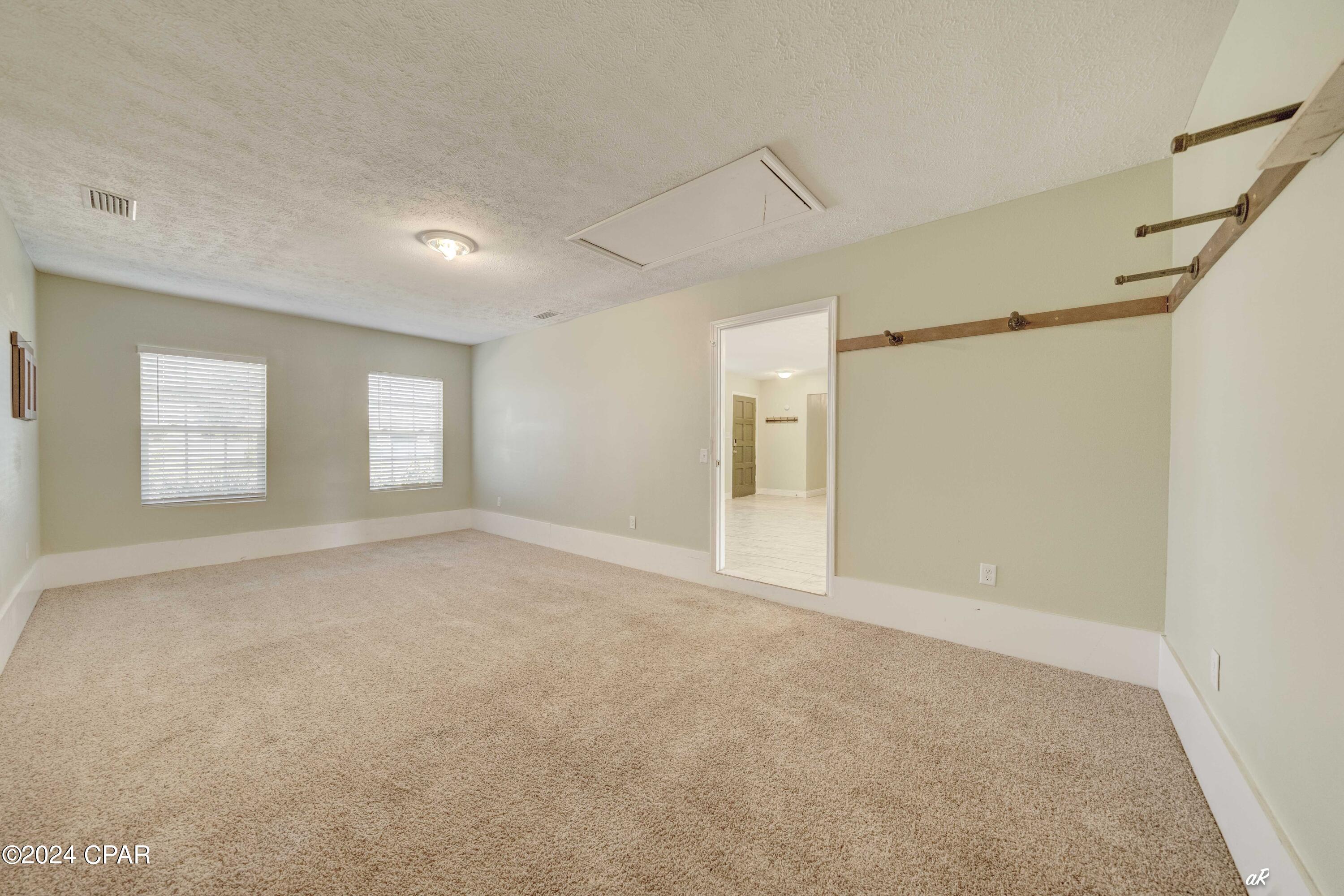1819 Airport Circle
