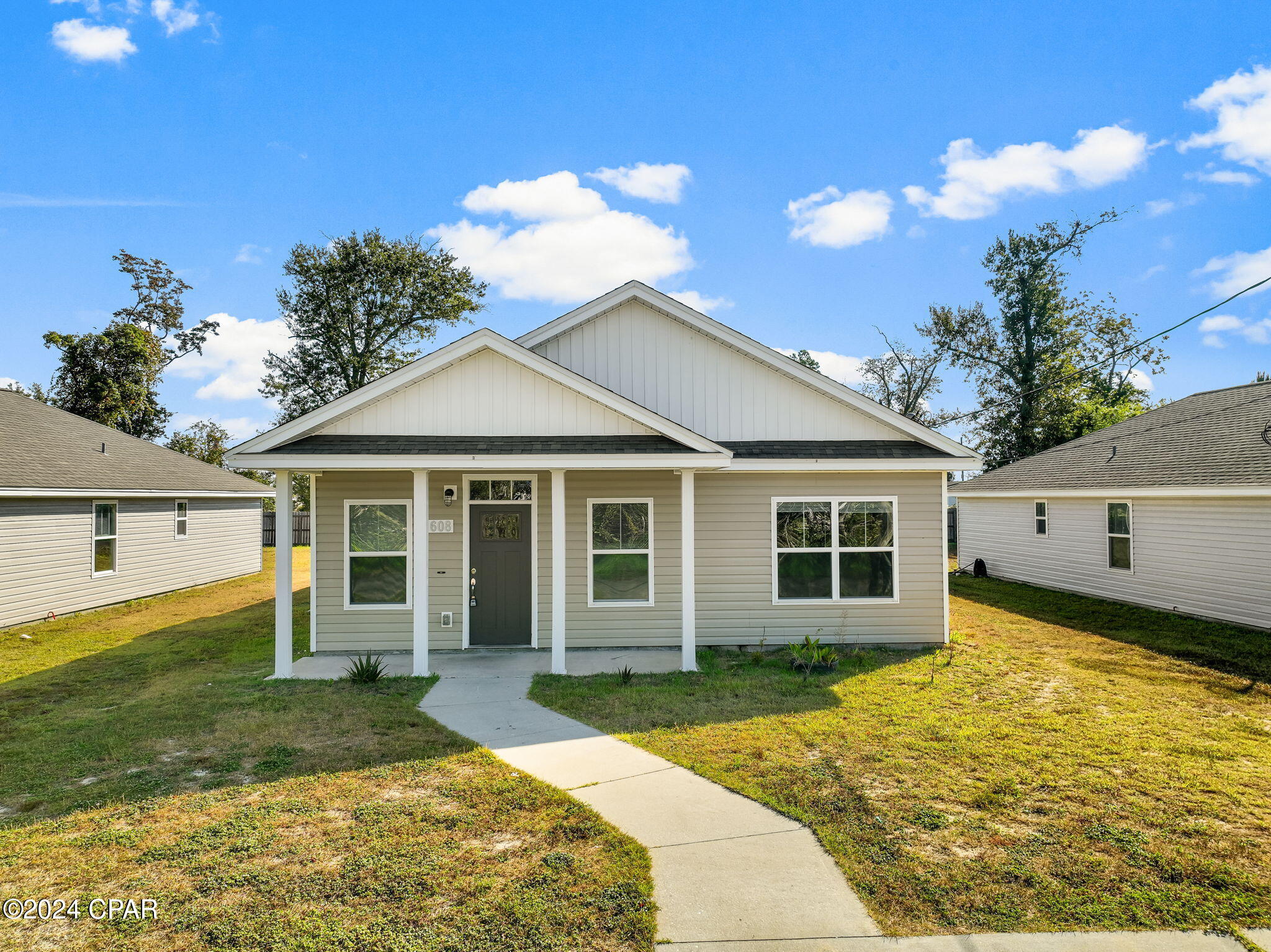 1608 HAMILTON Avenue