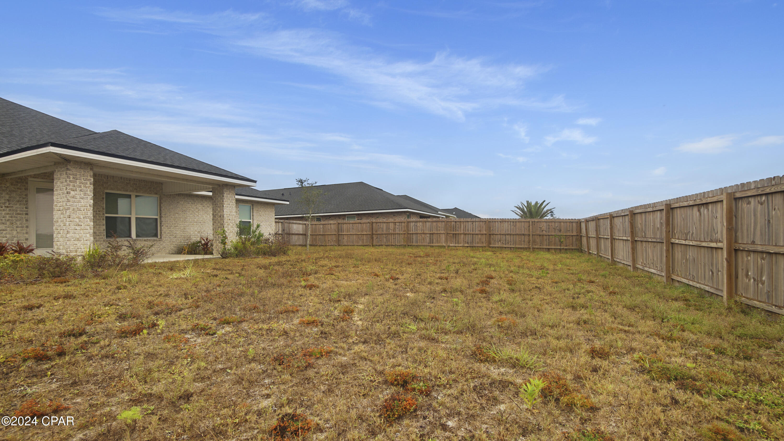 3819 Redbud Way